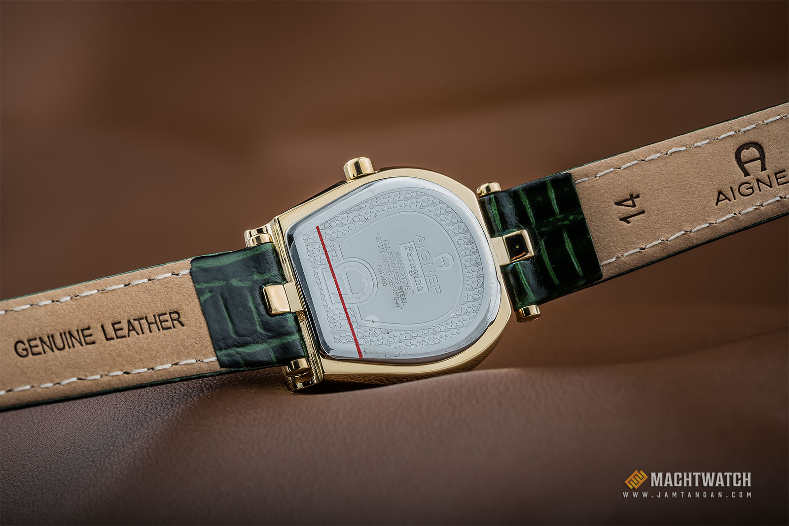 Aigner A07305 Ladies Silver Dial Green Leather Strap Machtwatch