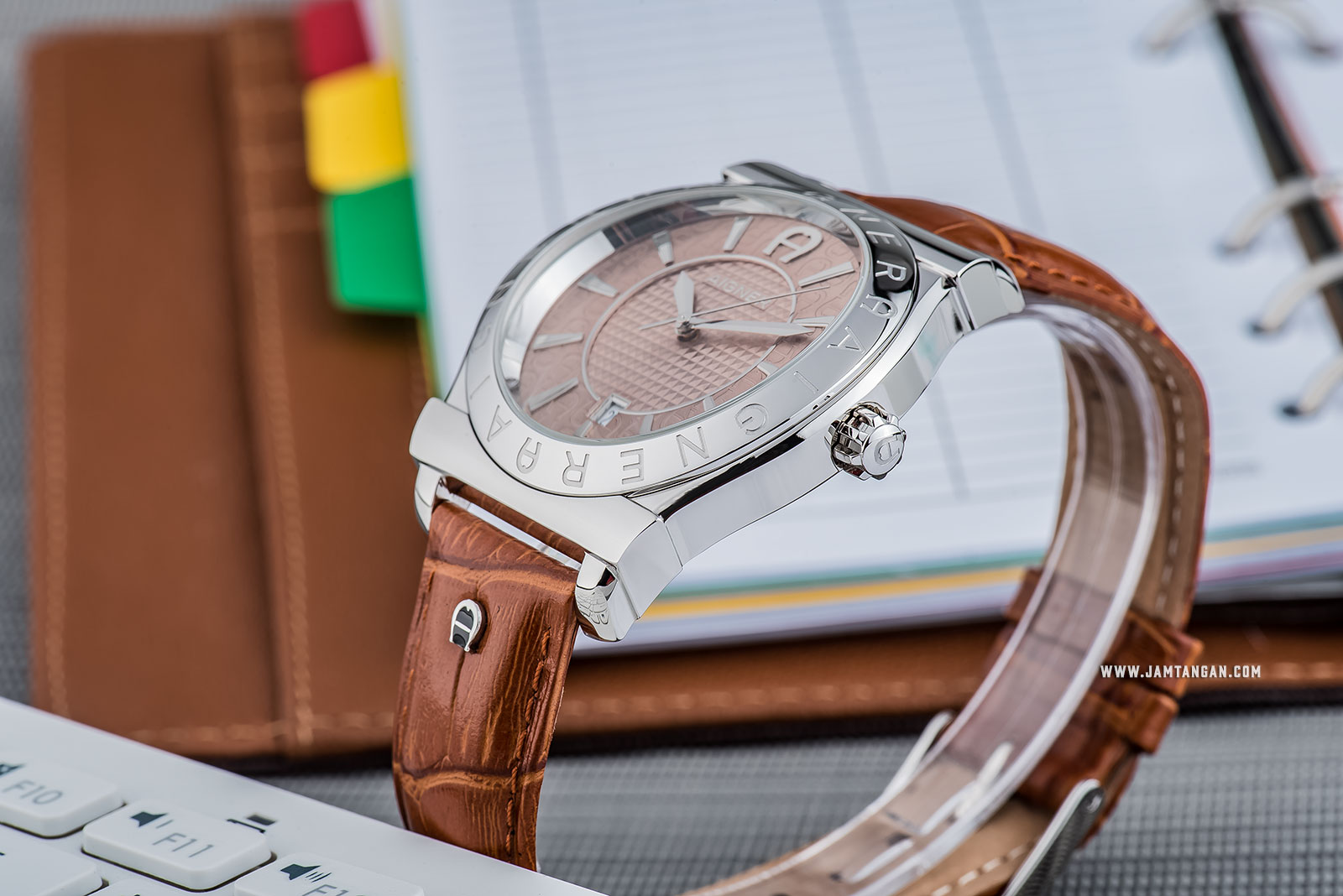 Aigner Bolzano A24116B Brown Texture Dial Brown Genuine Leather Strap Machtwatch