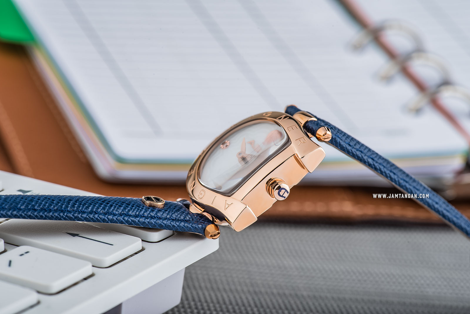 Aigner Arco A34218 Ladies White Pattern Dial Rose Gold Case Blue Leather Strap Machtwatch