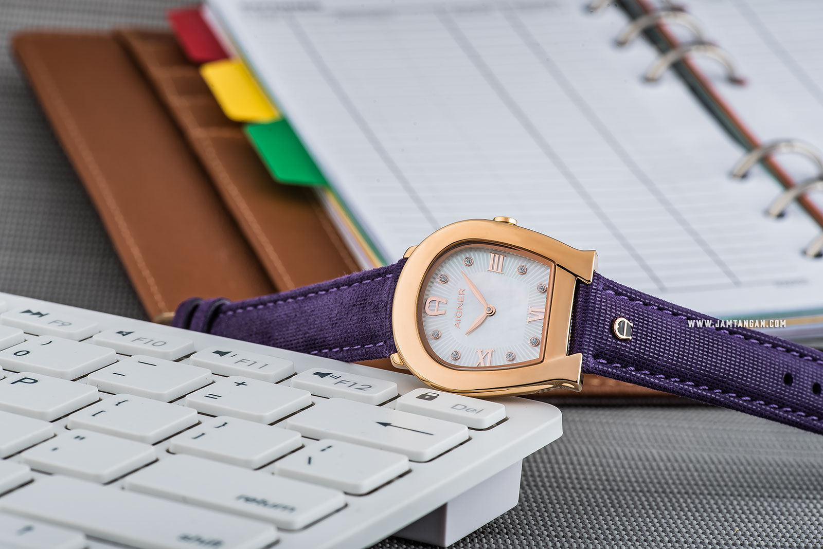 Aigner Messina A40241 Ladies Mother of Pearl Dial Rose Gold Case Purple Leather Strap Machtwatch