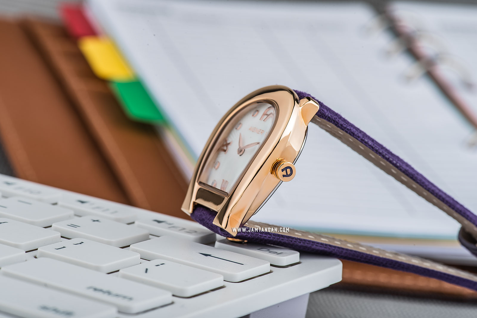 Aigner Messina A40241 Ladies Mother of Pearl Dial Rose Gold Case Purple Leather Strap Machtwatch