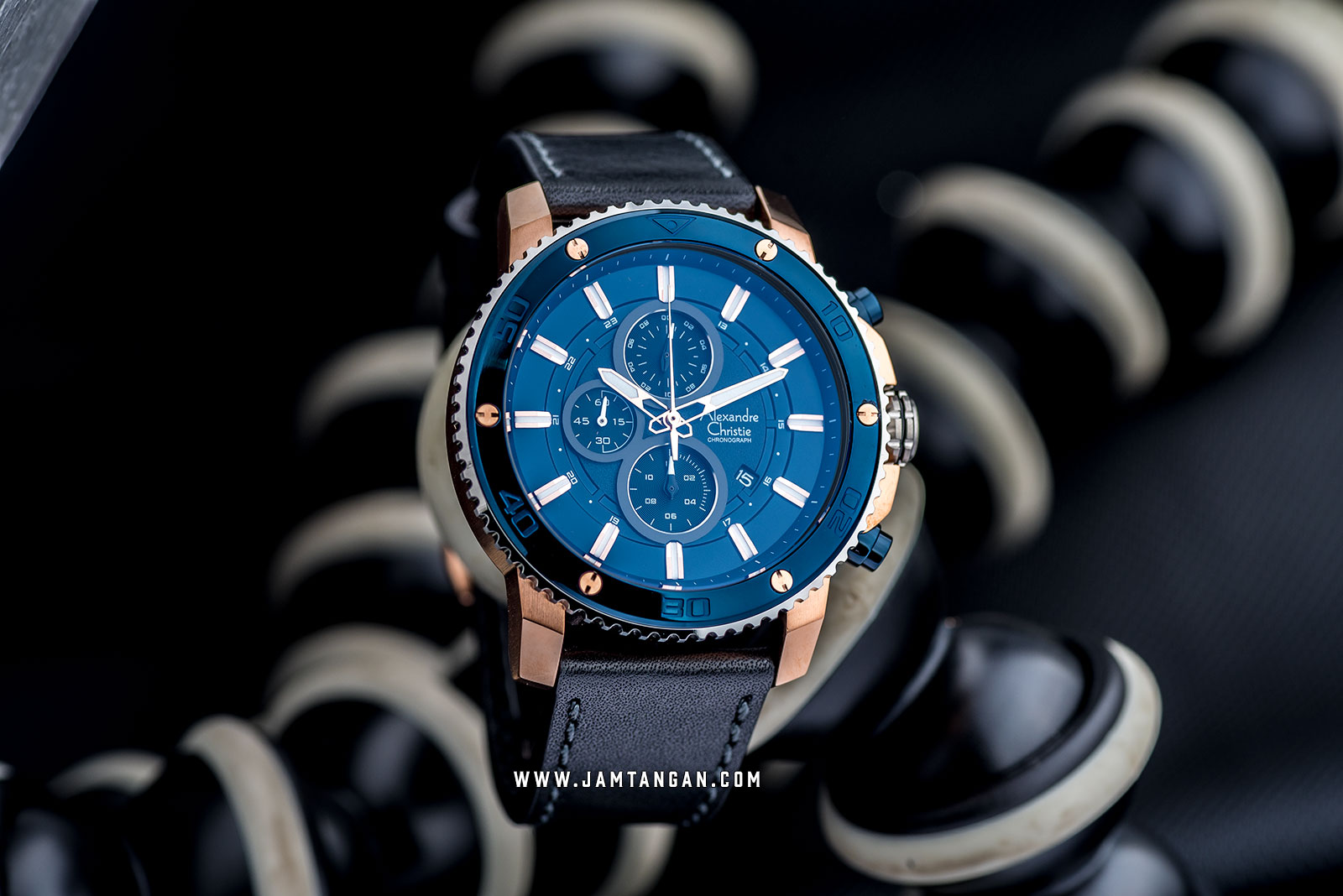 Alexandre Christie AC 6509 MC LURBU Sport Chronograph Men Blue Dial Black Leather Strap Machtwatch