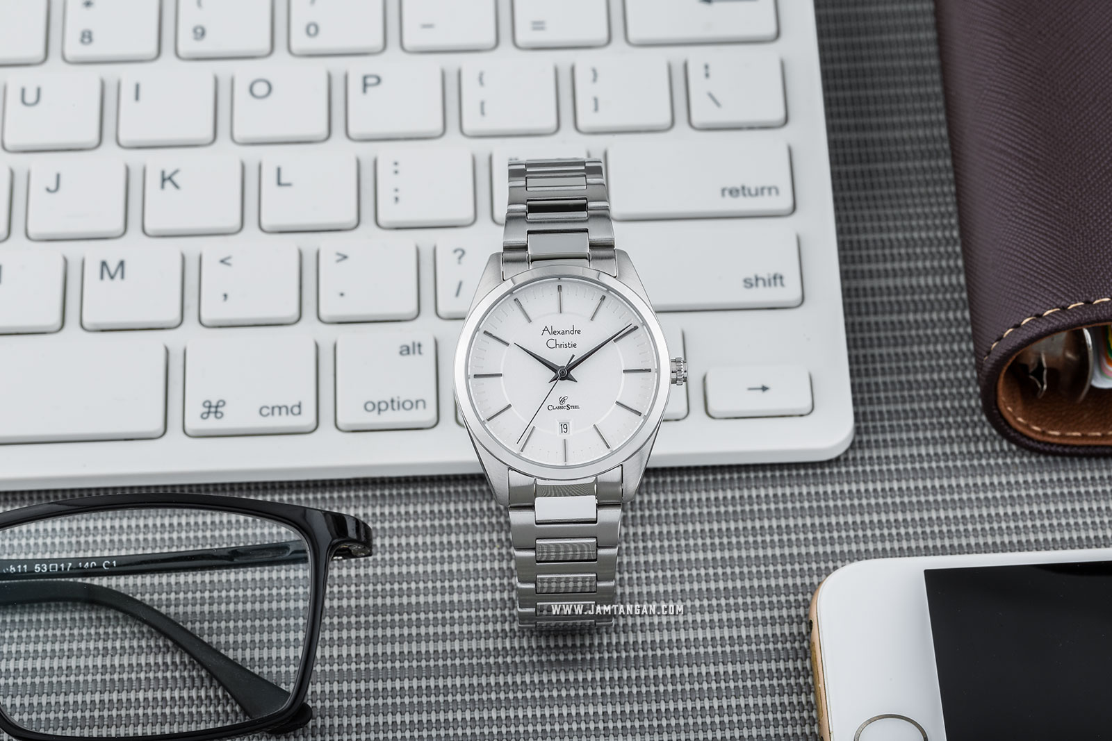Alexandre Christie AC 8579 LD BSSSL Classic Steel Ladies White Dial Stainless Steel Machtwatch