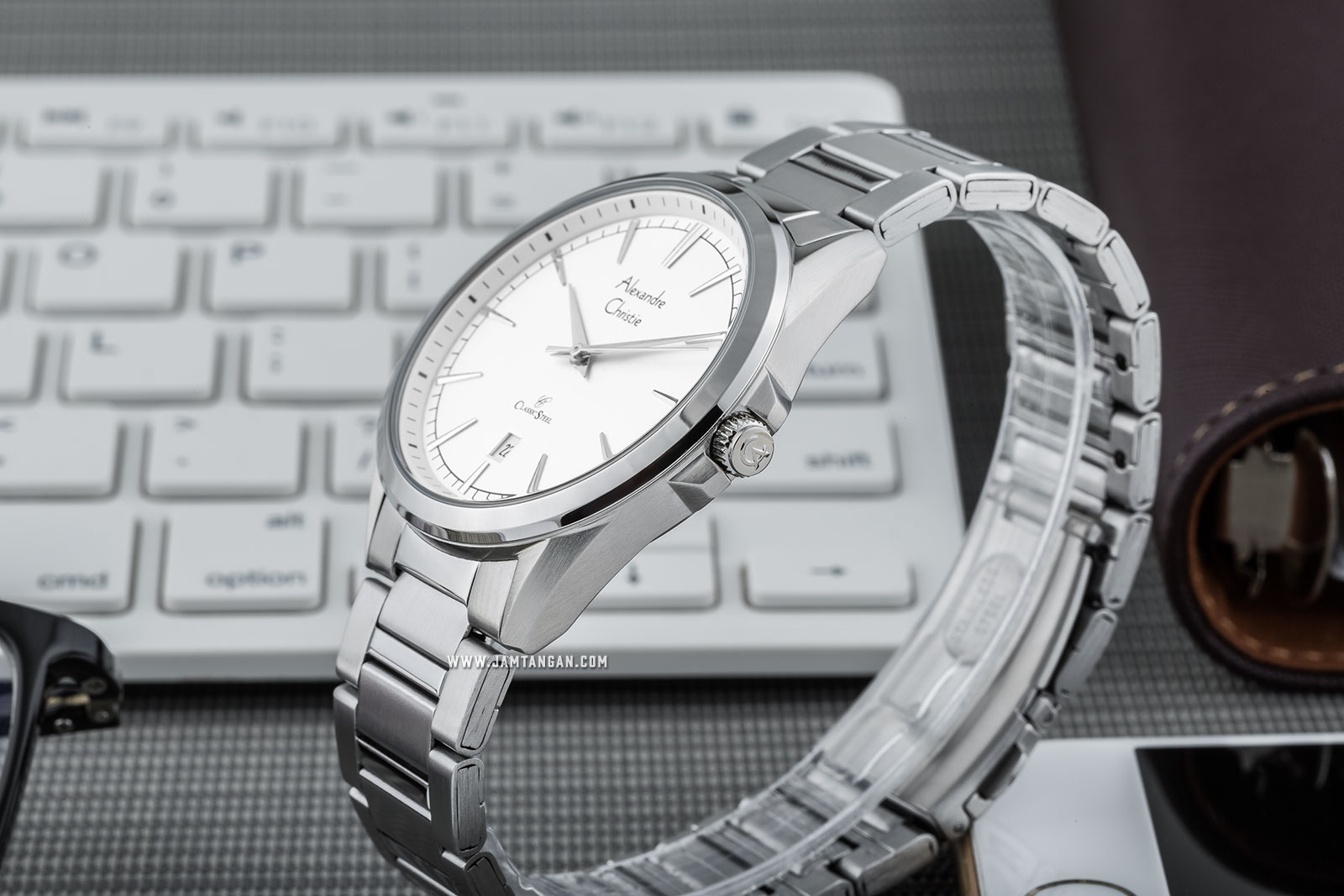 Alexandre Christie AC 8580 MD BSSSL Classic Steel Man White Dial Stainless Steel Machtwatch