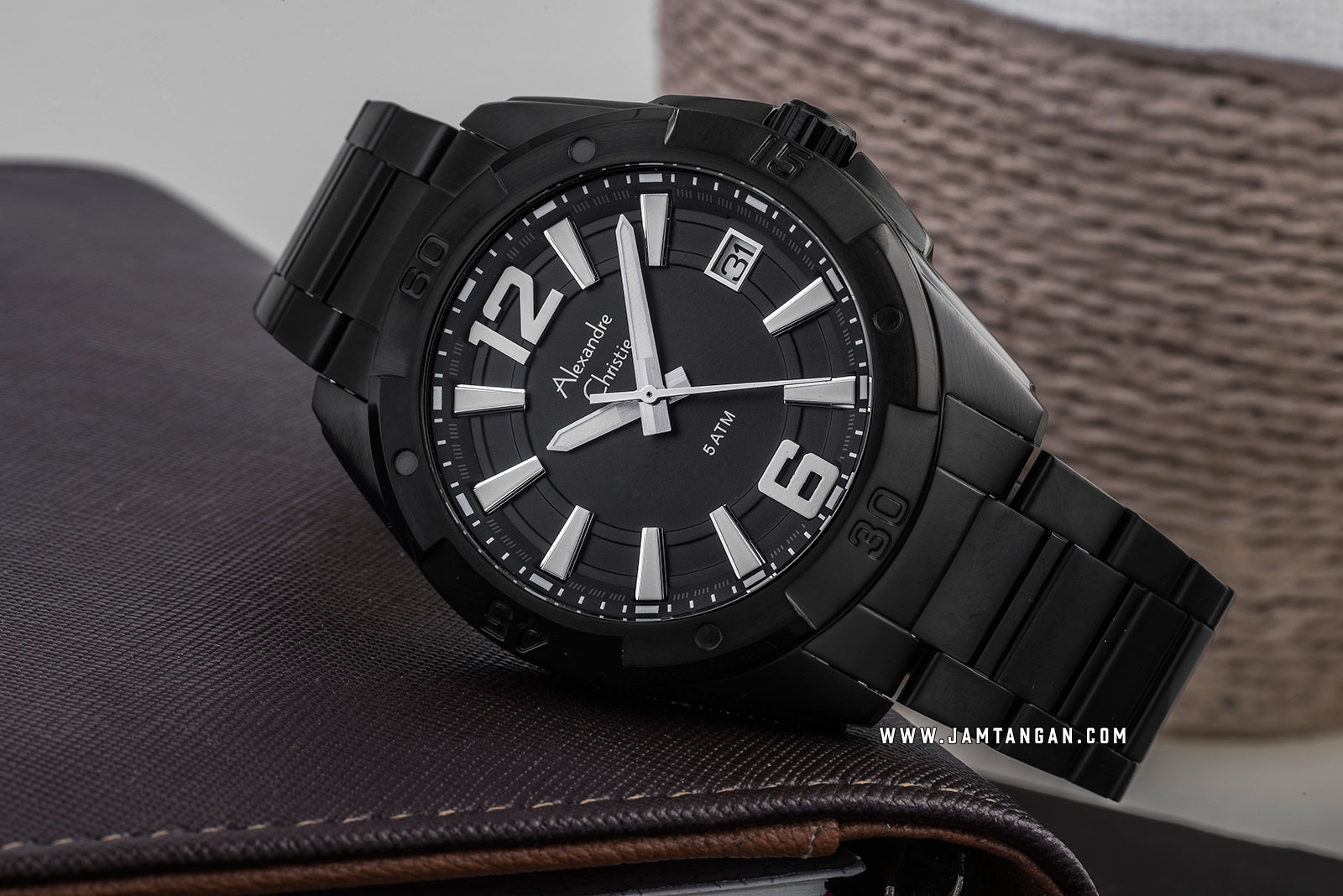 Alexandre Christie AC 8608 MD BIPBA Black Dial Black Stainless Steel Strap Machtwatch