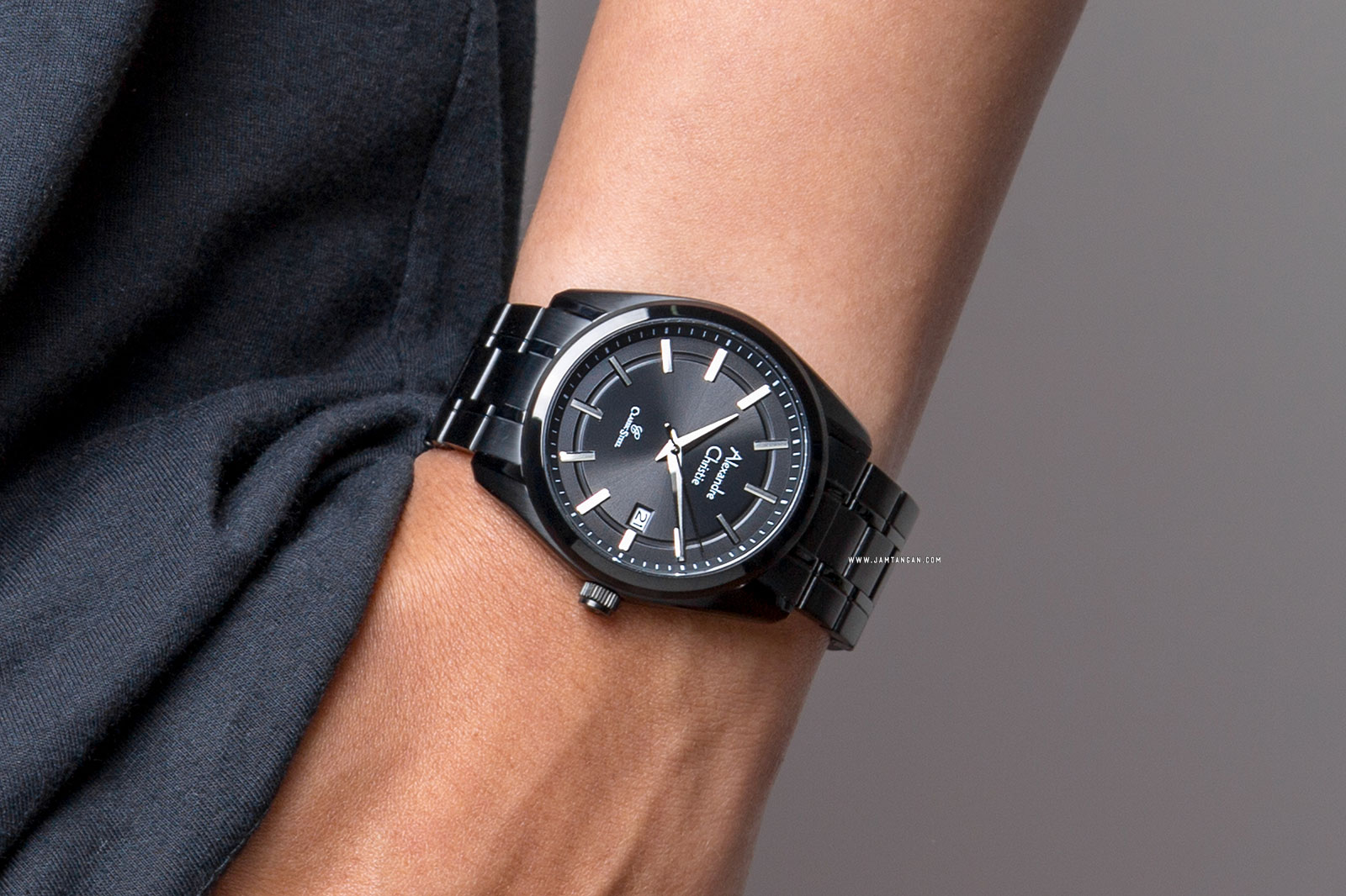Alexandre Christie AC 8618 MD BIPBA Classic Steel Black Dial Black Stainless Steel Strap Machtwatch
