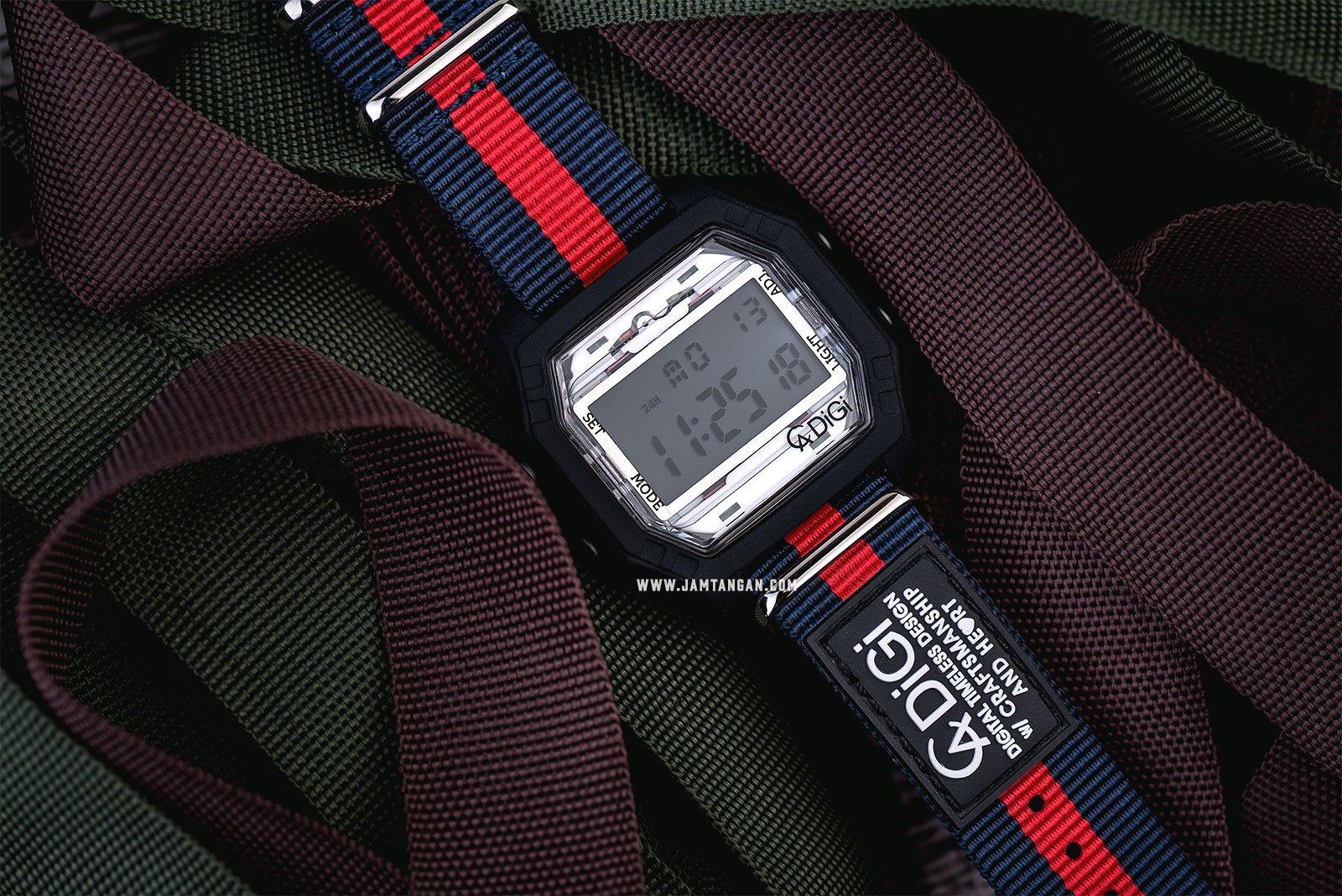 Alexandre Christie AC 9224 ME NSSSLRE Digital Dial Camouflage Nylon Strap Machtwatch