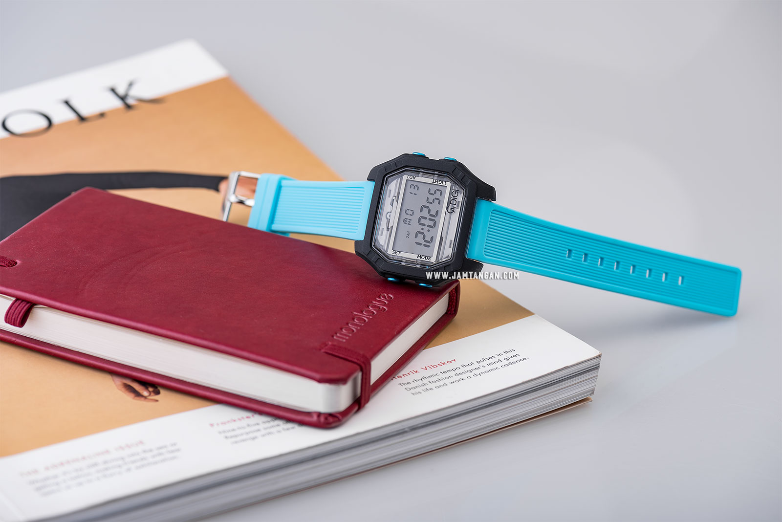 Alexandre Christie AC 9224 ME RSSBA Digital Dial Turquoise Rubber Strap Machtwatch