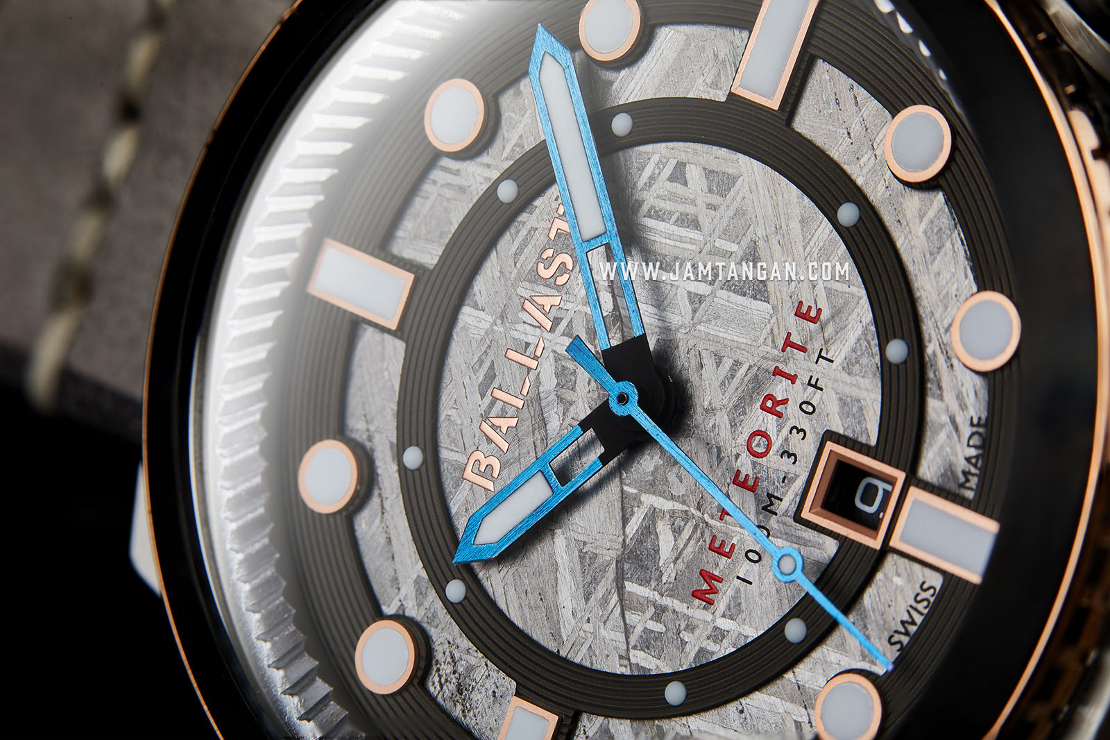 Ballast BL-3139-01 Trafalgar Conqueror Men Raw Meteorite Dial Grey Leather Strap Machtwatch