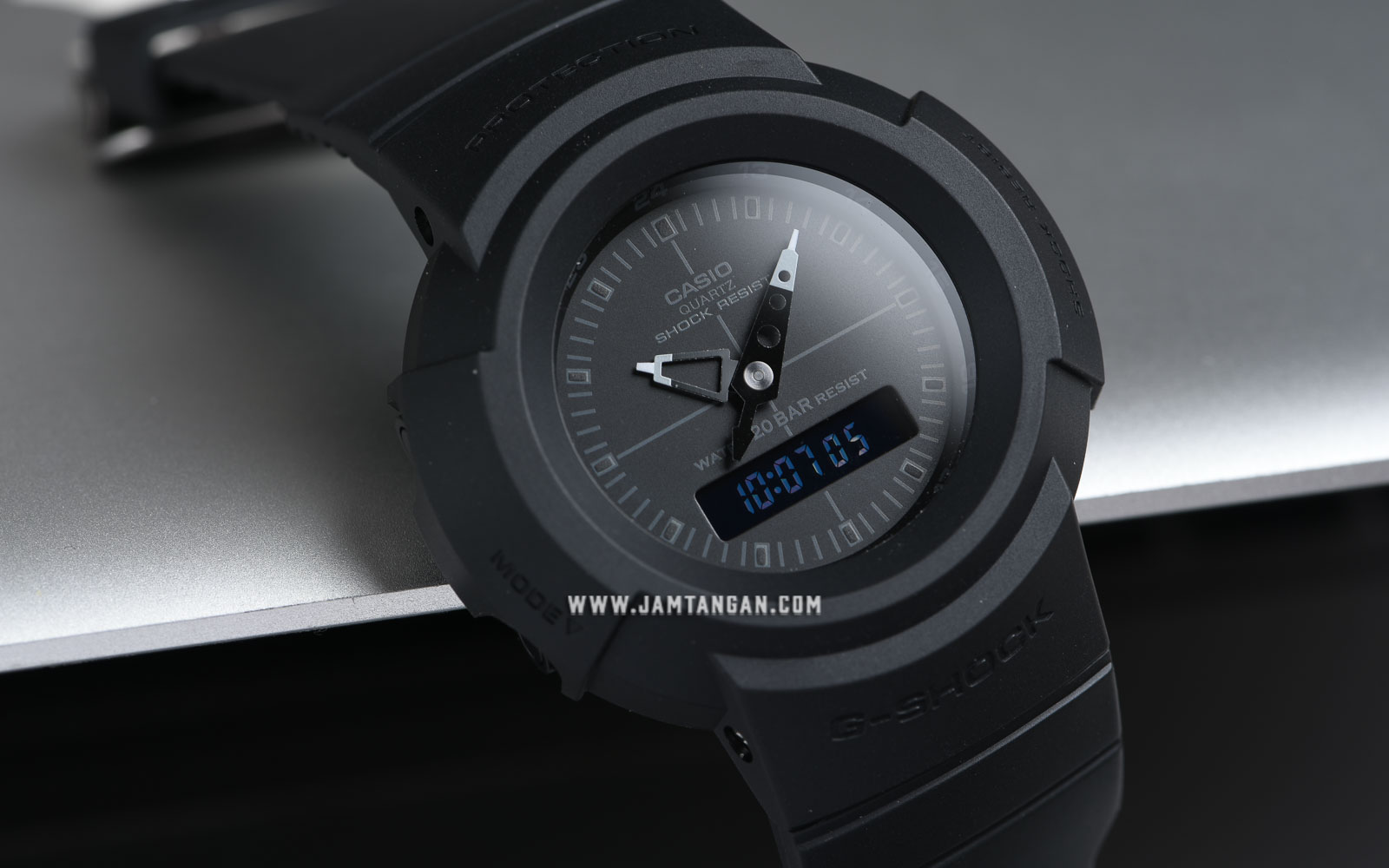 Casio G Shock Aw 500bb 1edr Oldschool Black Digital Analog Dial Black Resin Band Jamtangan Com