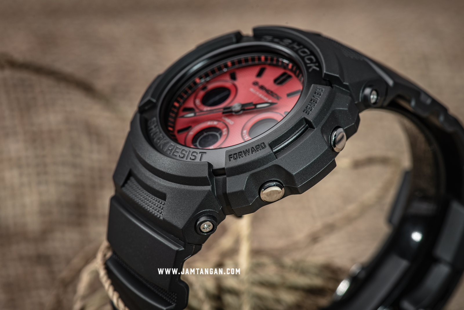 Casio G-Shock AWG-M100SAR-1AJF Multiband 6 Tough Solar Special Colour Red Dial Black Resin Machtwatch