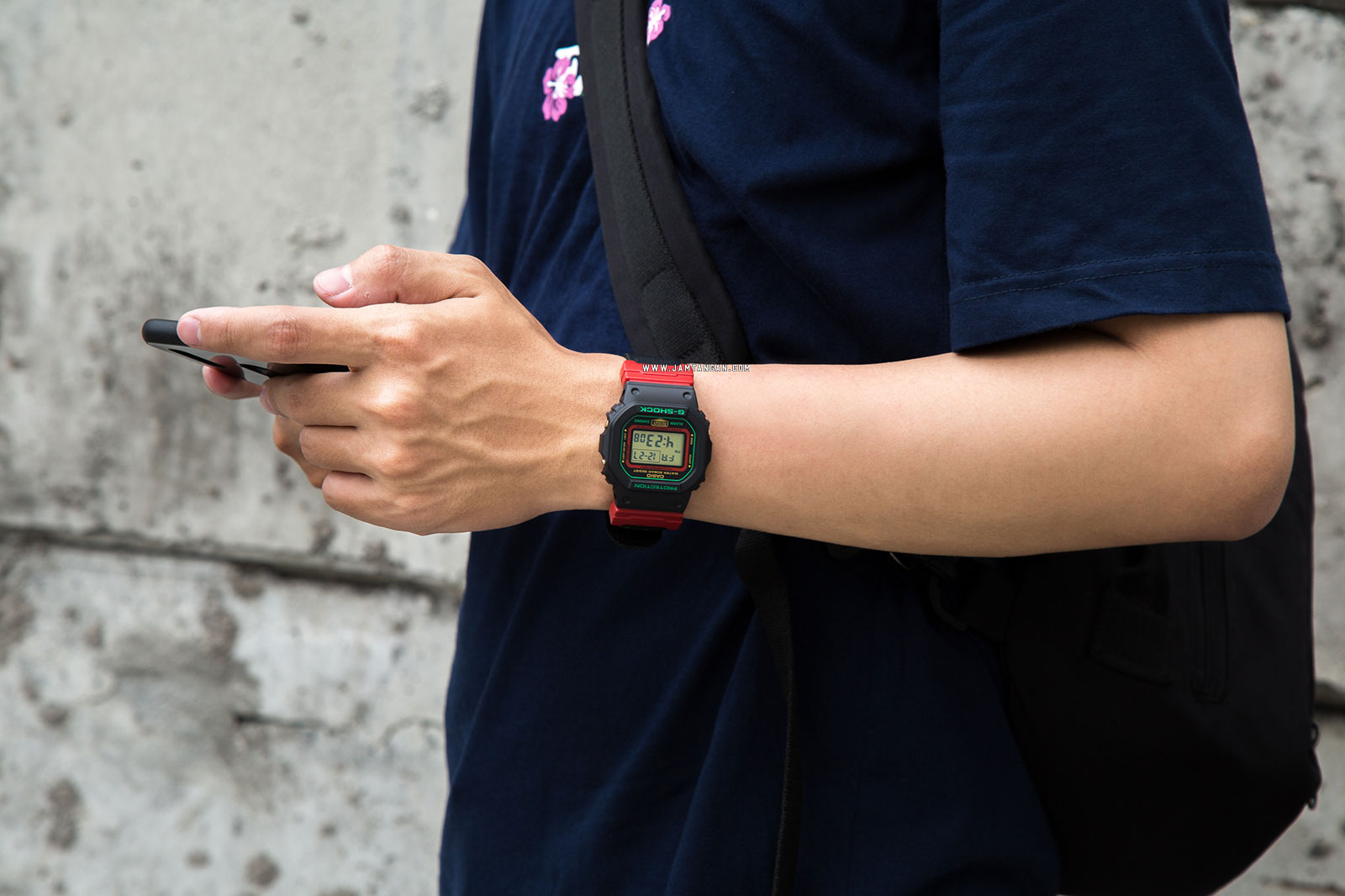 Casio G-shock DW-5600THC-1JF Winter Premium Christmas Series Digital Dial Black Nylon Strap Machtwatch
