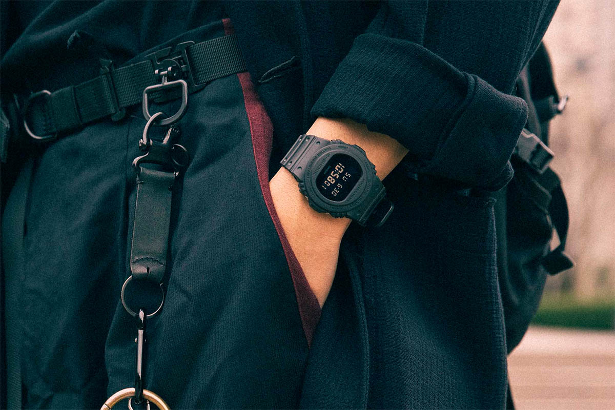 Casio G-Shock DW-5750E-1BDR WR 200M Black Resin Strap | Jamtangan.com