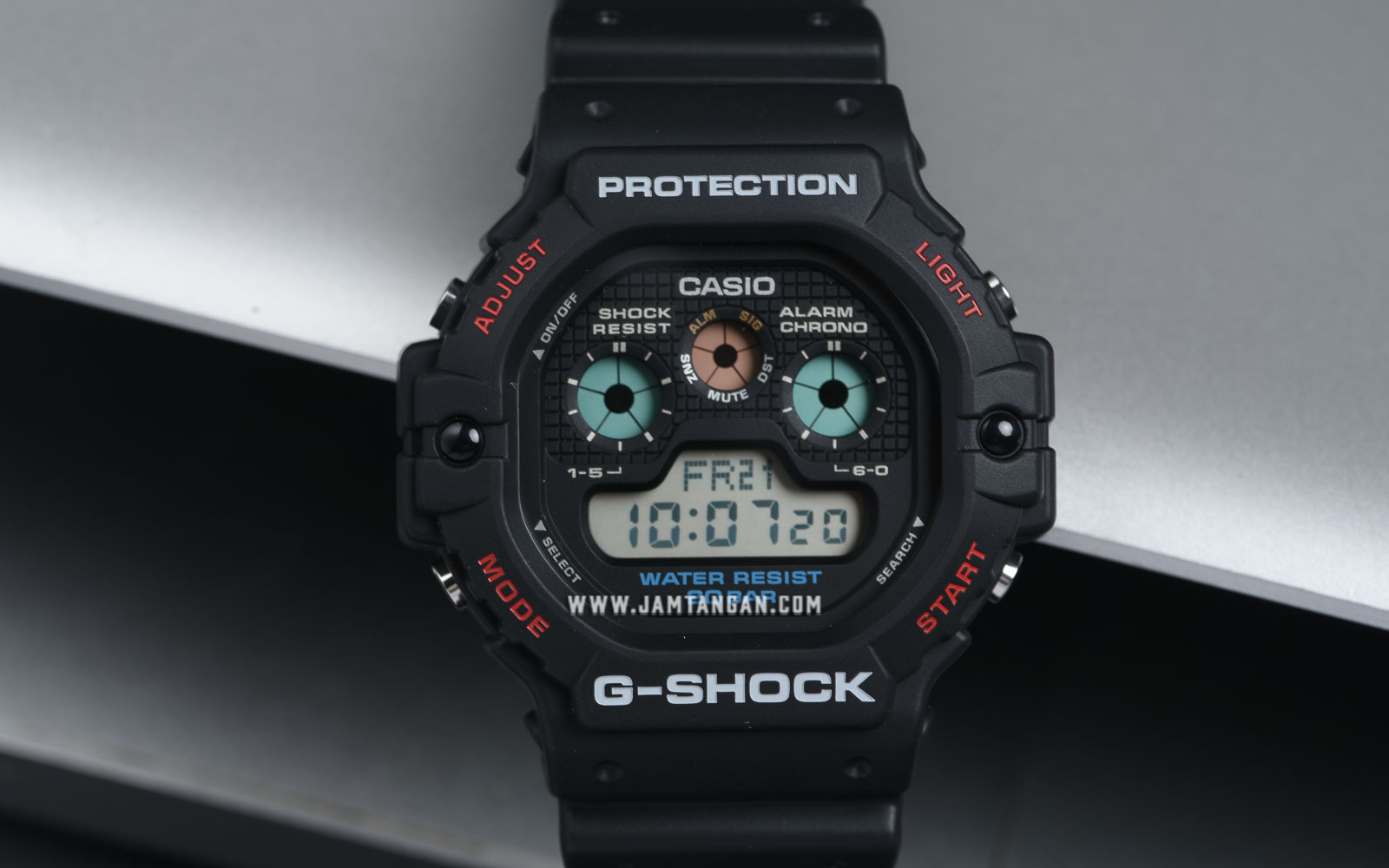 Casio G-Shock DW-5900-1DR Digital Dial Black Resin Strap Machtwatch