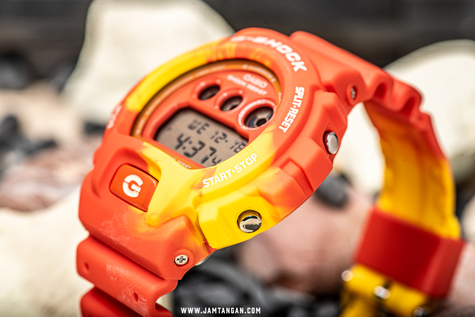 Casio G-Shock DW-6900TAL-4JR Kyo Momiji Colour Autumn Series Digital Dial Dual Tone Resin Strap Machtwatch