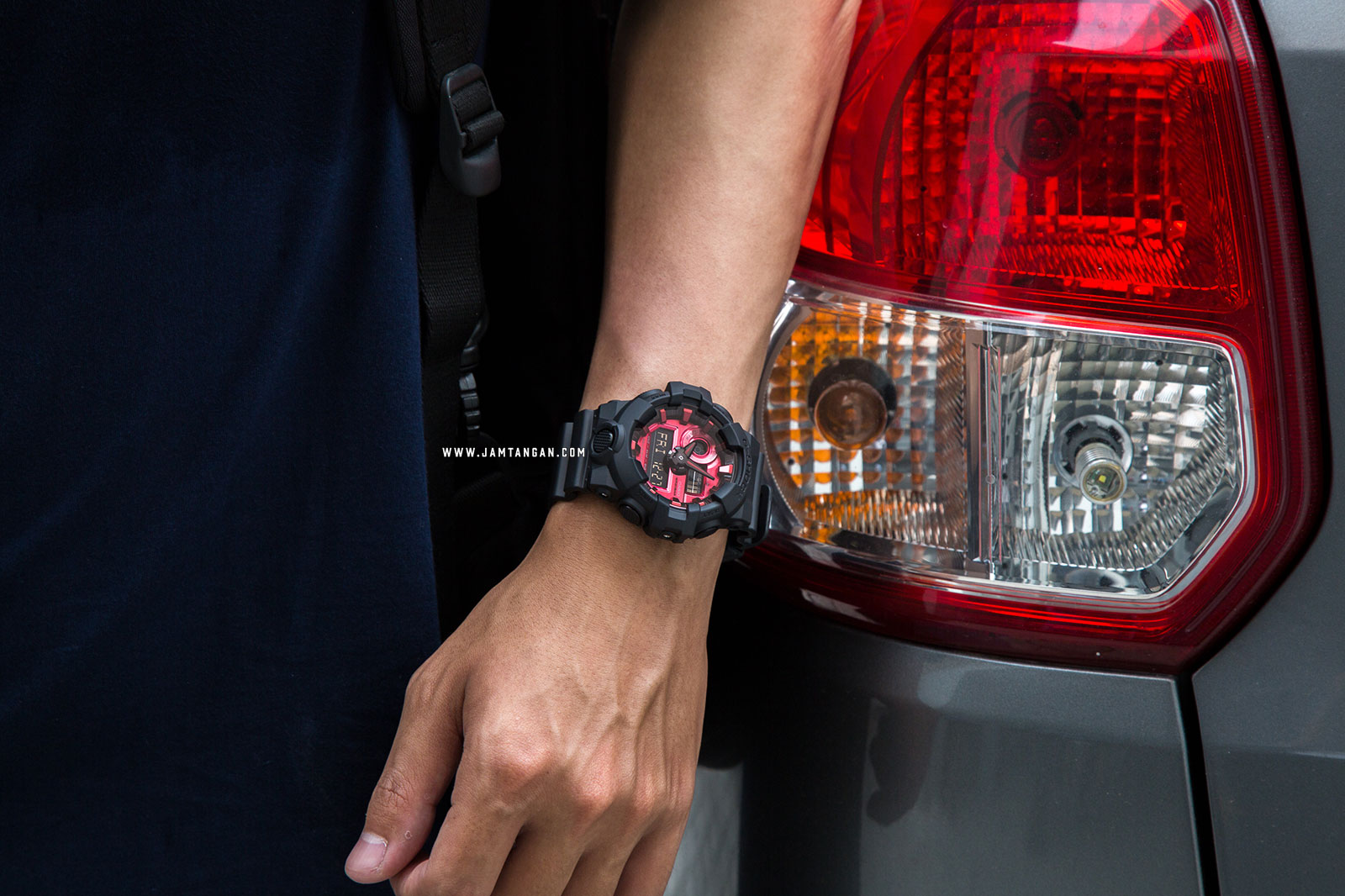 Casio G-Shock GA-700AR-1AJF Adrenalin Red Digital Analog Dial Black Resin Strap Machtwatch