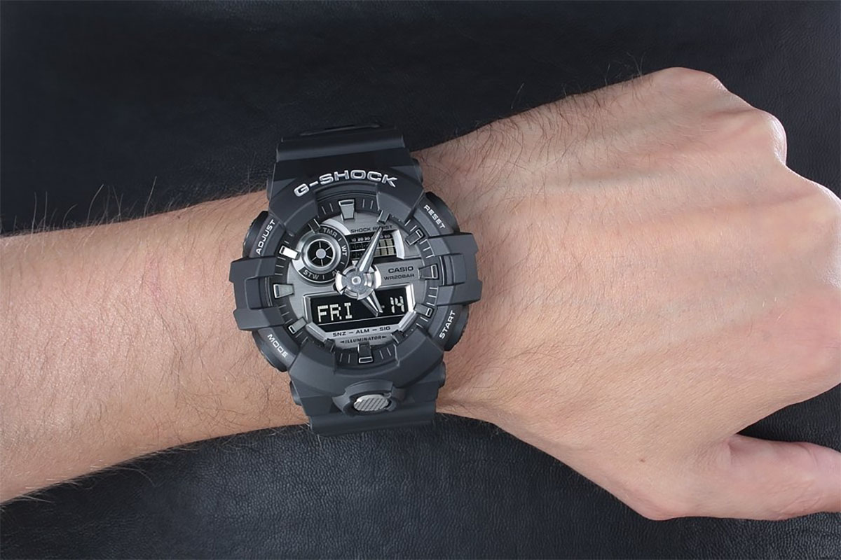 Casio G-Shock GA-710-1ADR Analog-Digital Resin Band | Jamtangan.com