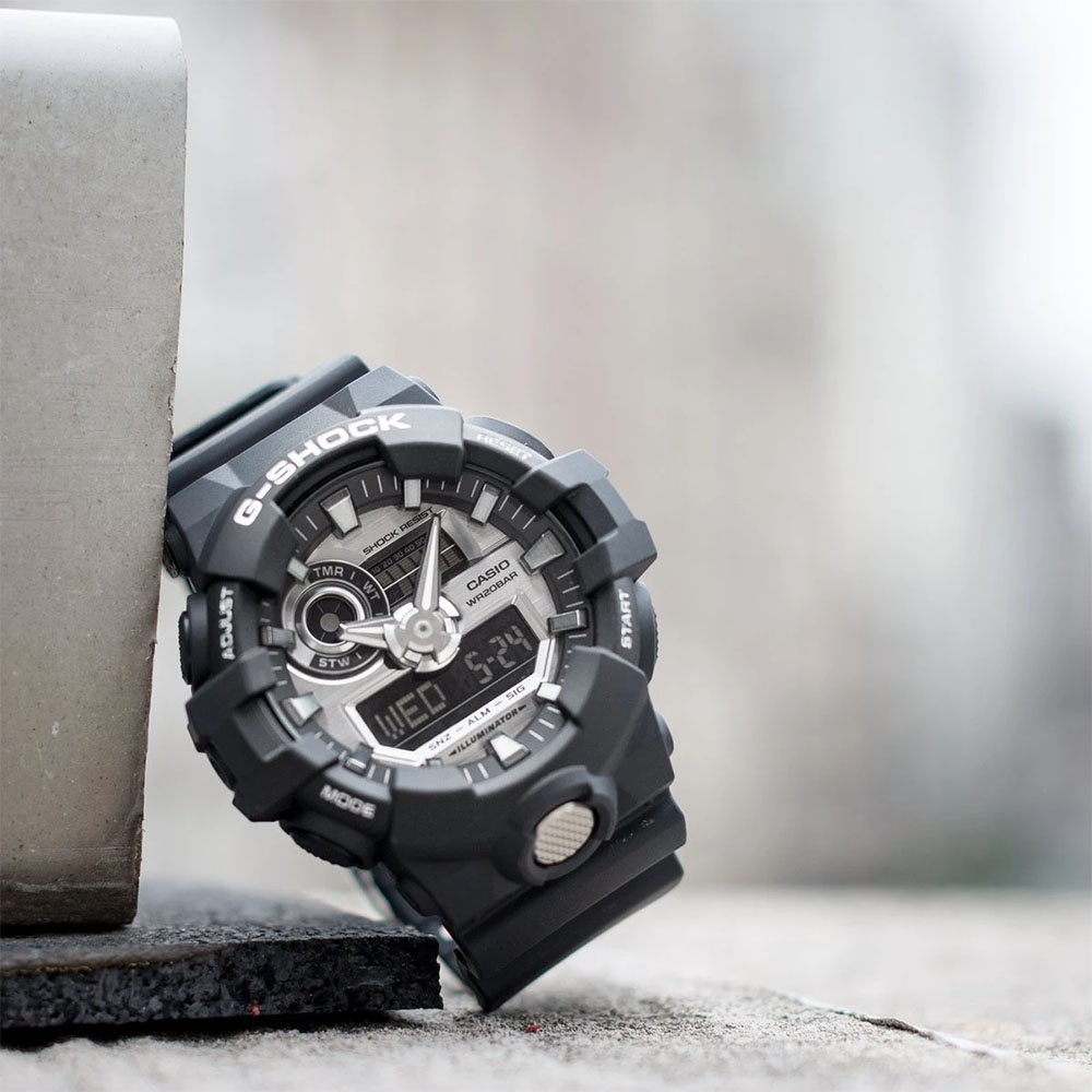 Casio G-Shock GA-710-1ADR Analog-Digital Resin Band | Jamtangan.com