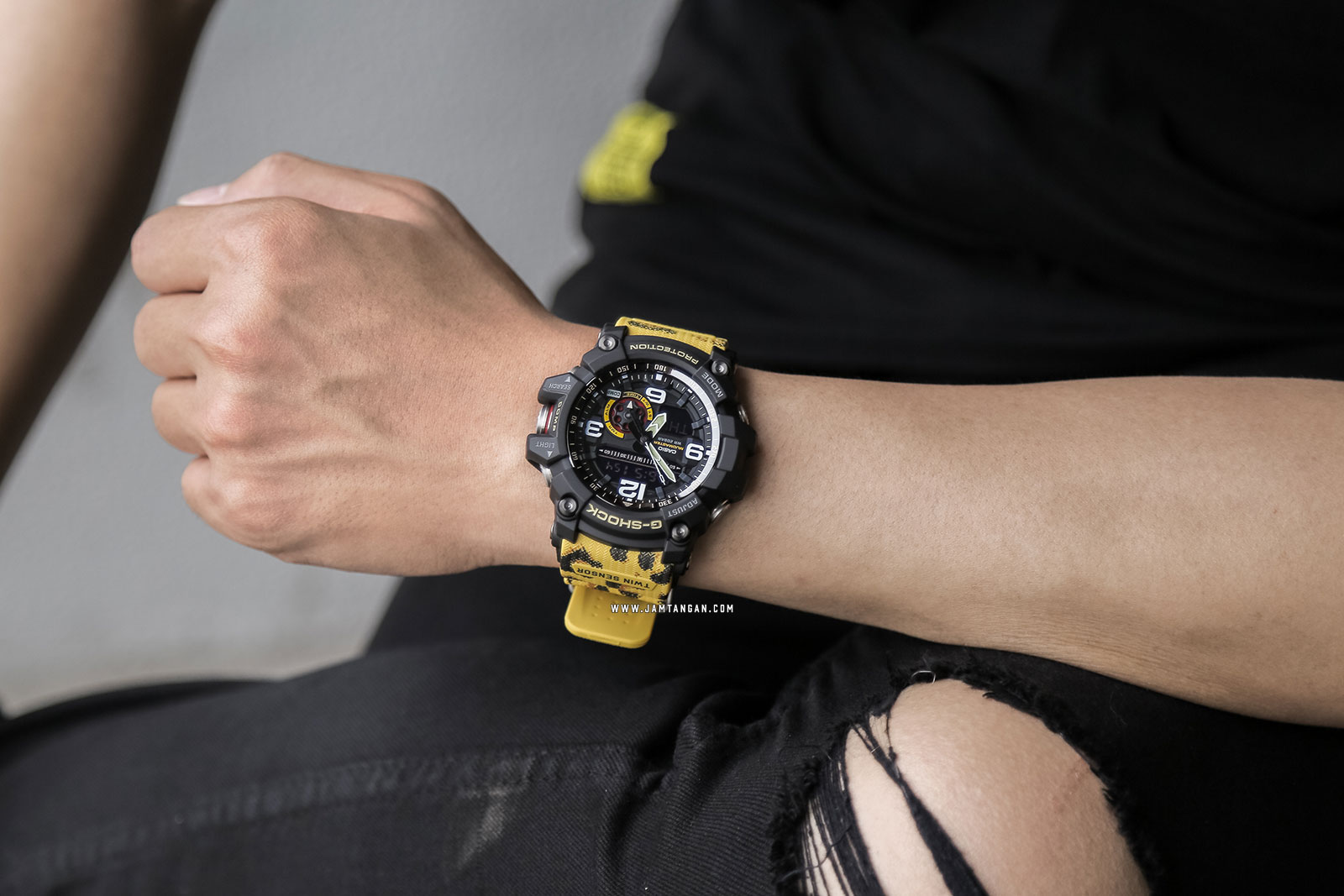 Casio G-Shock GG-1000WLP-1AJR Mudmaster Twin Sensor Digital Analog Dial Camouflage Resin Strap Machtwatch
