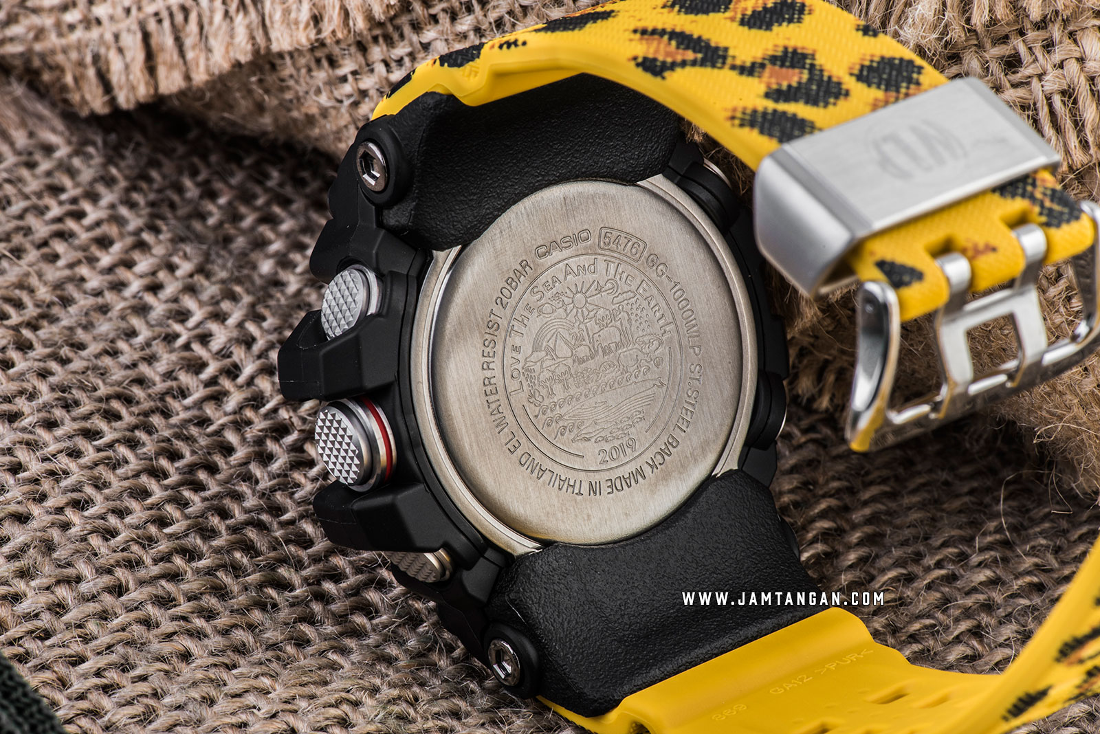 Casio G-Shock GG-1000WLP-1AJR Mudmaster Twin Sensor Digital Analog Dial Camouflage Resin Strap Machtwatch