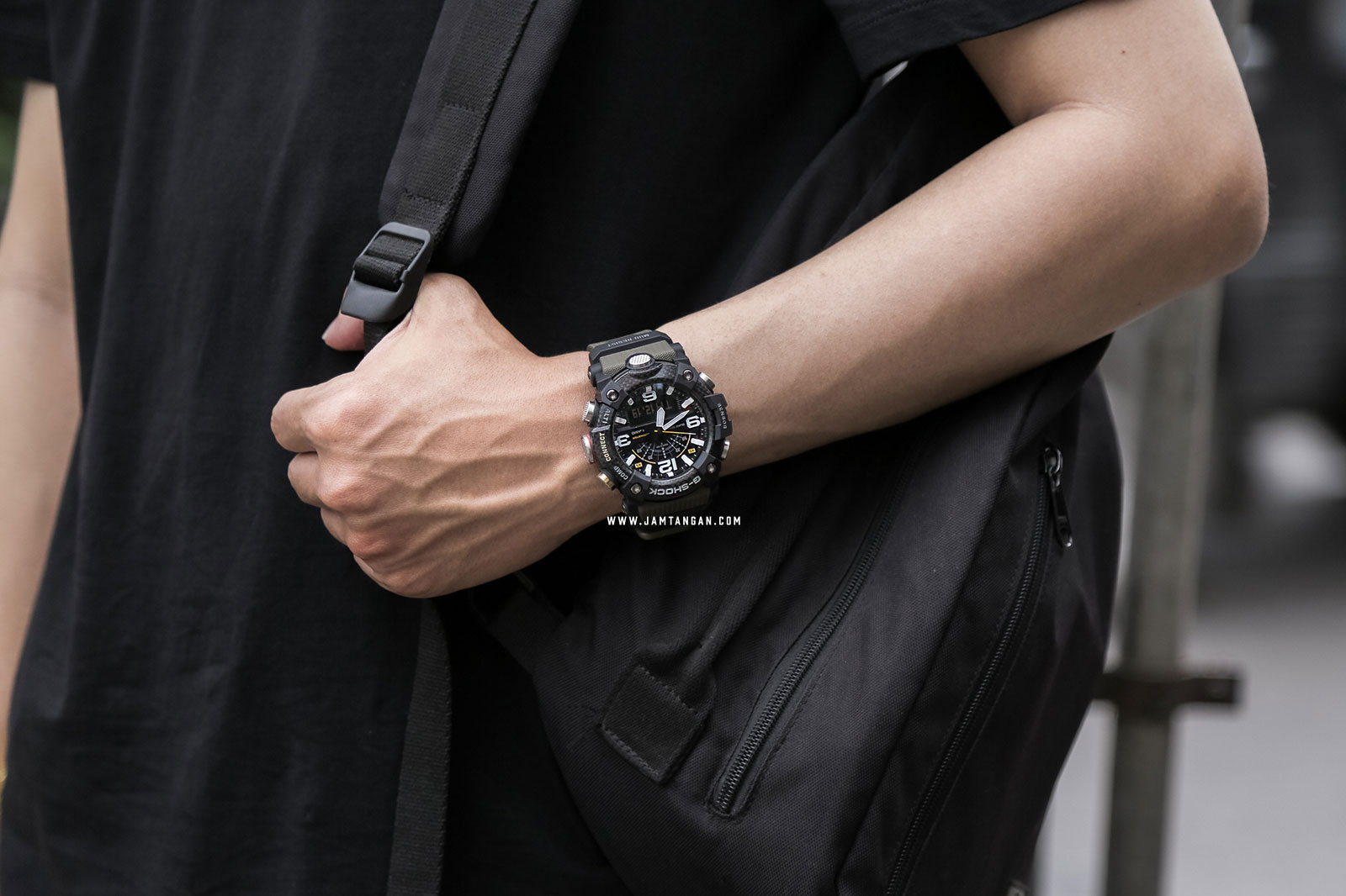 Casio G-Shock GG-B100-1A3JF Mudmaster Digital Analog Dial Green Olive Resin Strap Machtwatch