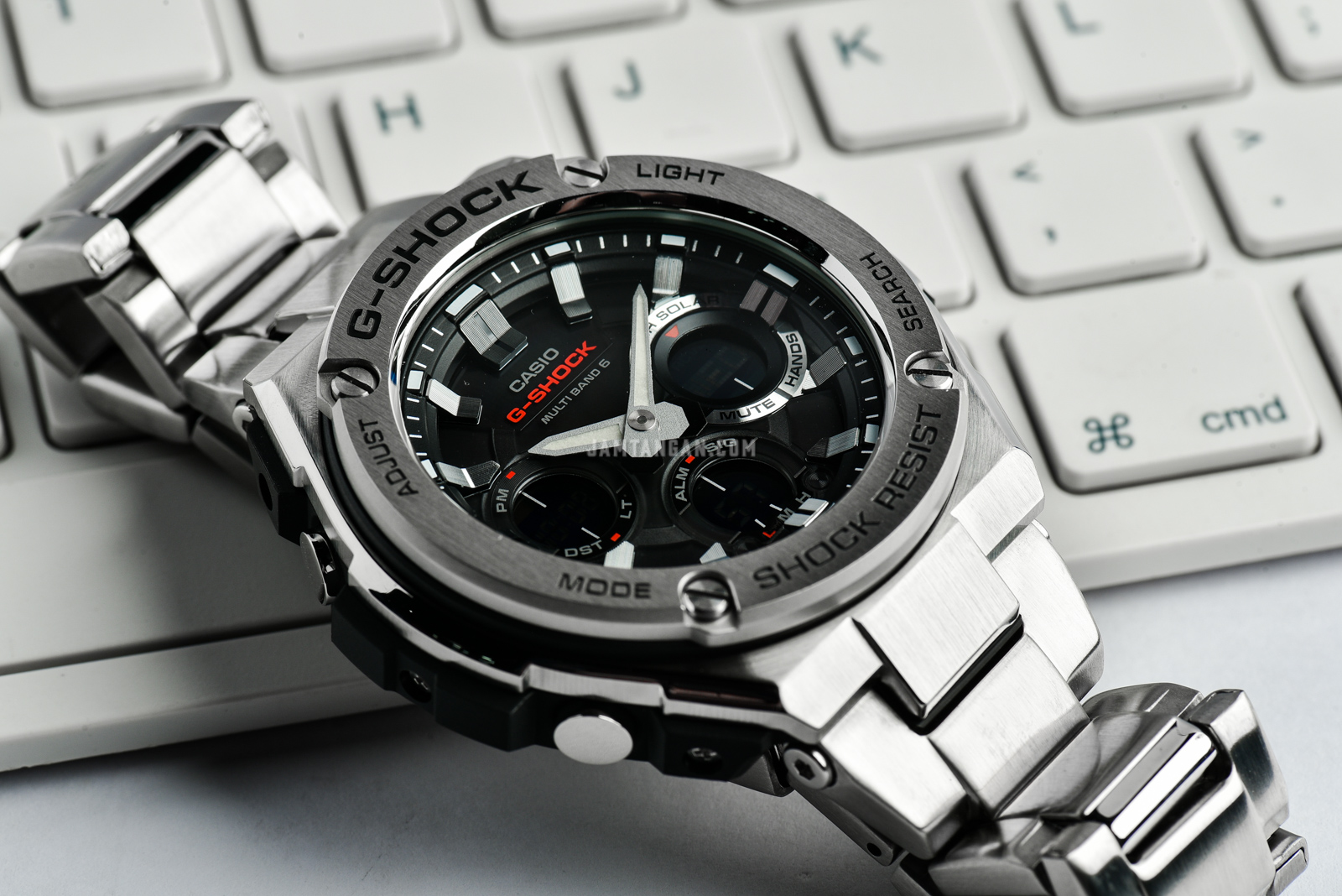 Casio G-Shock GST-W110D-1AJF Water Resistant 200M Stainless Steel (JDM) |  Jamtangan.com