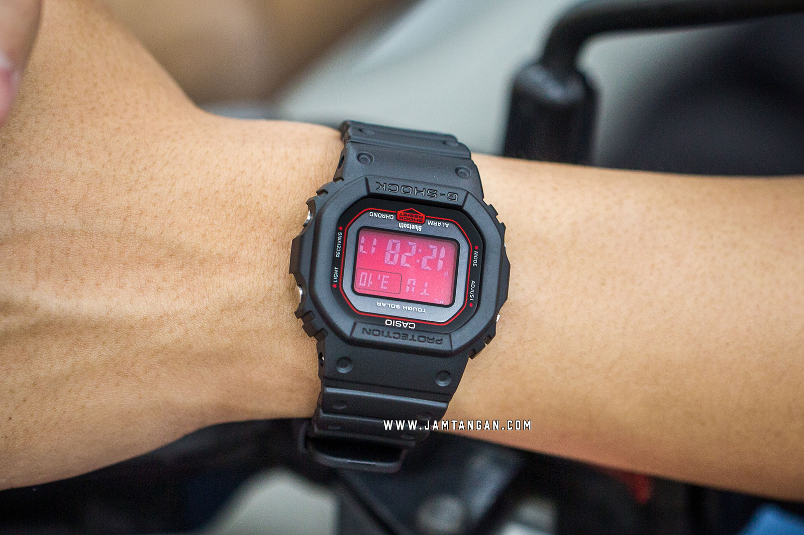 Casio G-Shock GW-B5600AR-1DR Special Color Red Digital Dial Black Resin  Strap | Jamtangan.com
