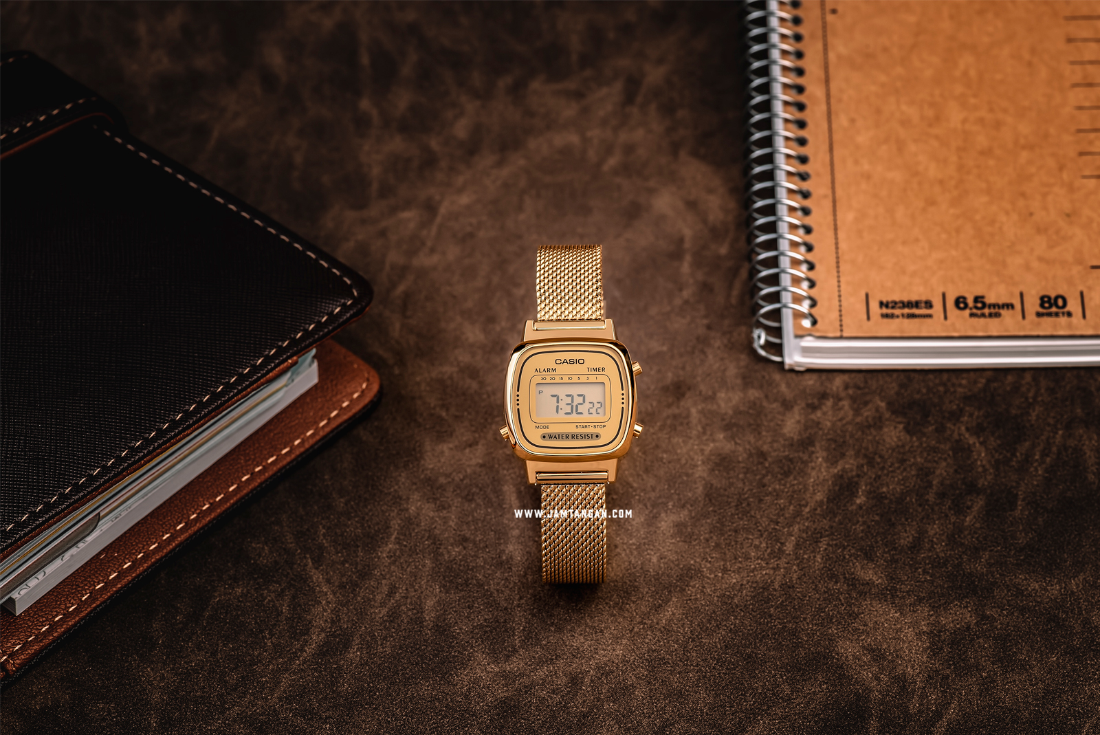 Casio LA-670WEMY-9DF Vintage Ladies Digital Dial Gold Mesh Strap Machtwatch