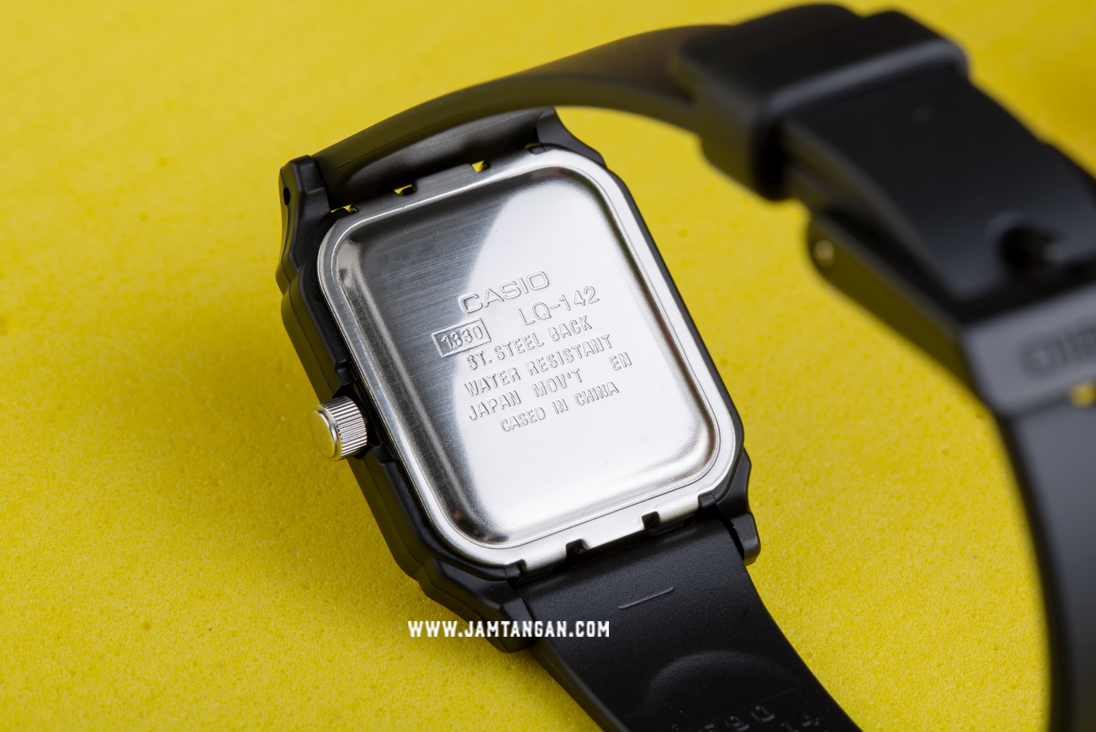 Casio LQ-142E-1ADF - Quartz - Rubber Band Machtwatch