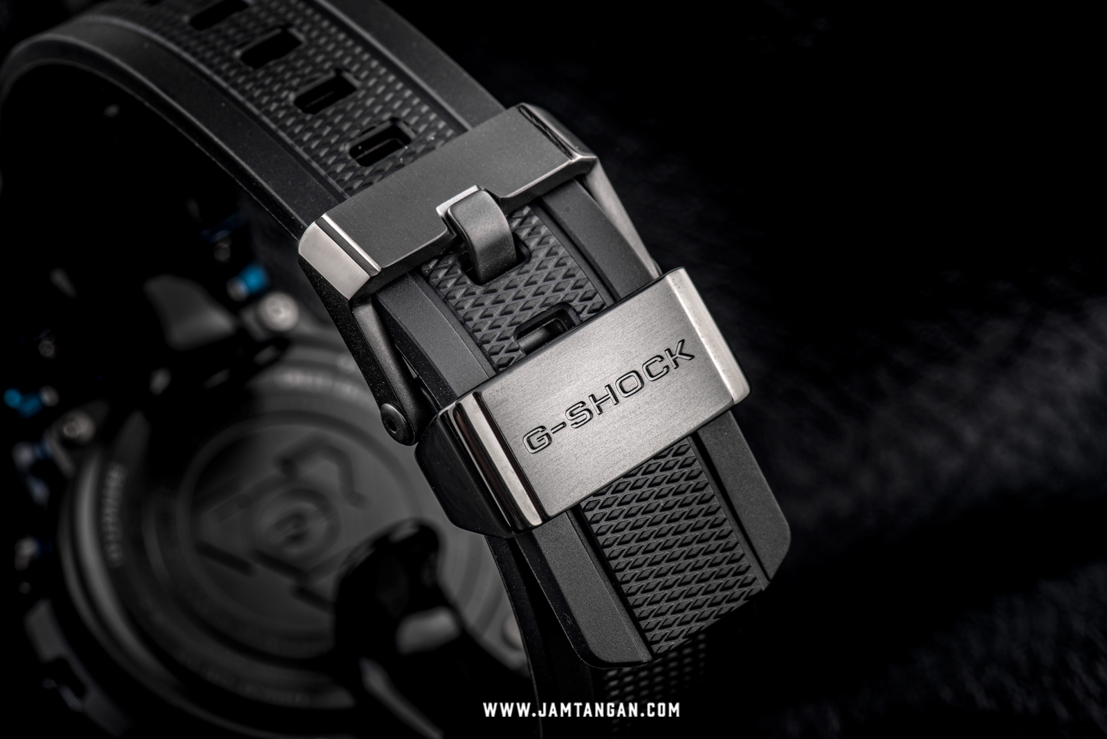 Casio G-Shock MTG-B1000XB-1AJF Tough Solar Black Dial Black Resin Strap Machtwatch
