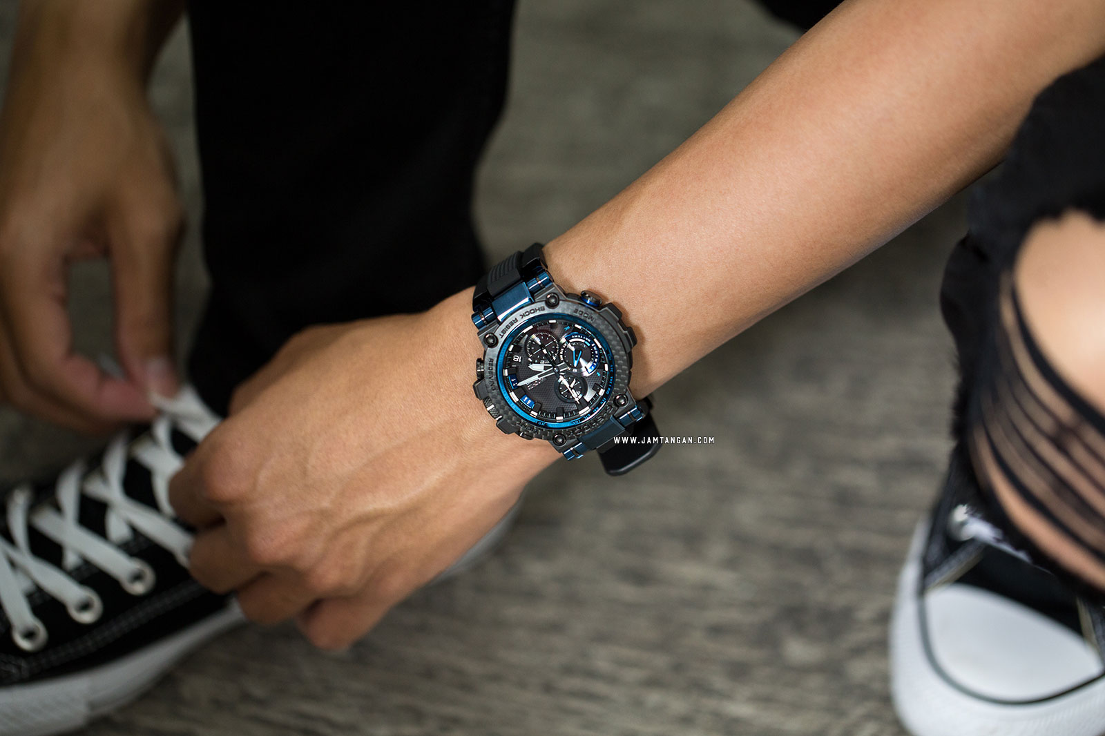 Casio G-Shock MTG-B1000XB-1AJF Tough Solar Black Dial Black Resin Strap Machtwatch