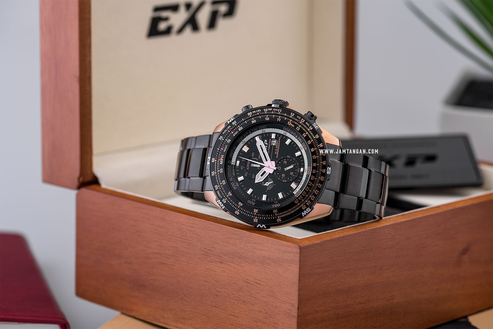 Expedition Altimeter E 3005 MC BBRBA Chronograph Black Dial Black Stainless Steel Strap Machtwatch