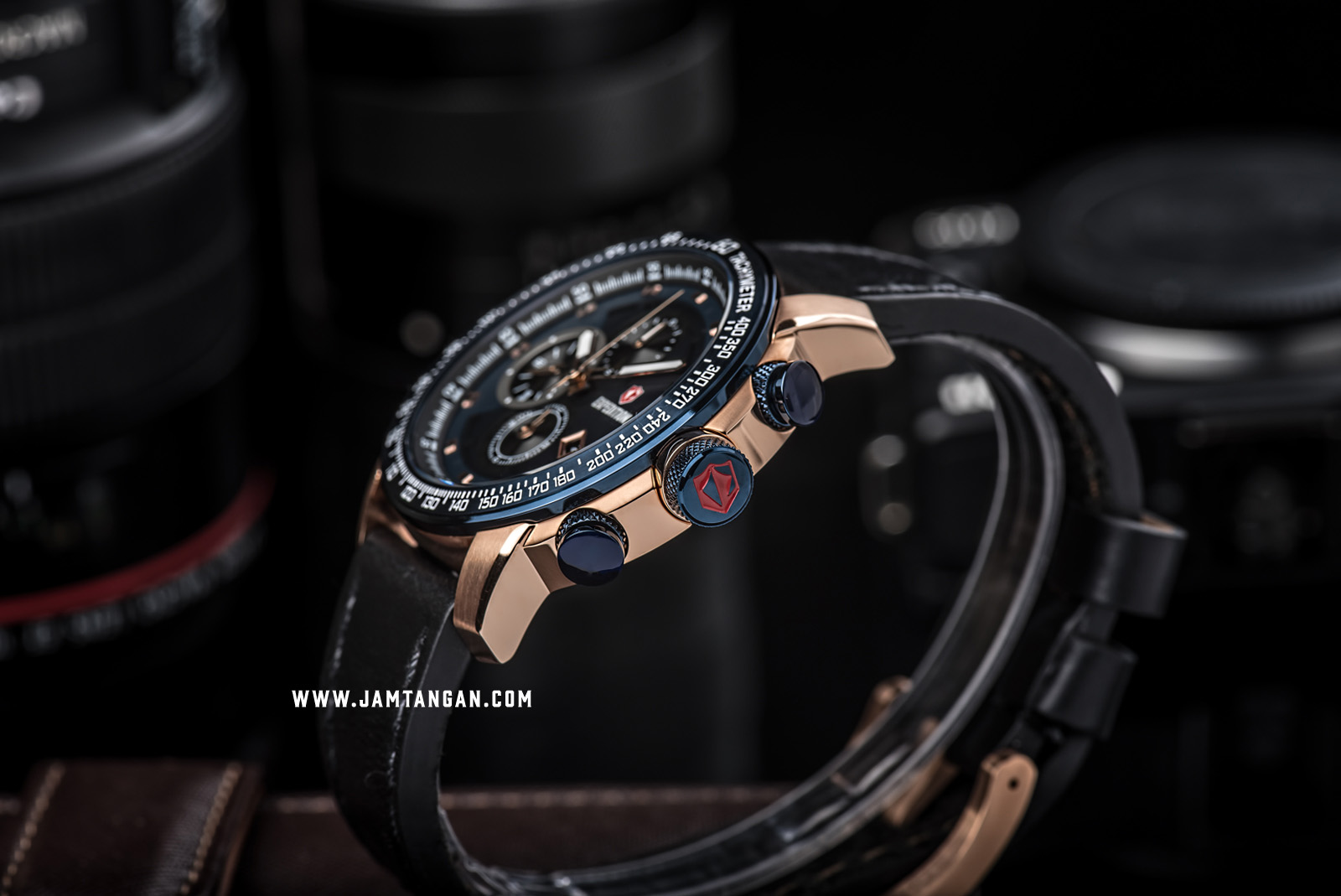 Expedition E 6372 MC LURBU Chronograph Man Blue Dial Black Leather Strap Machtwatch