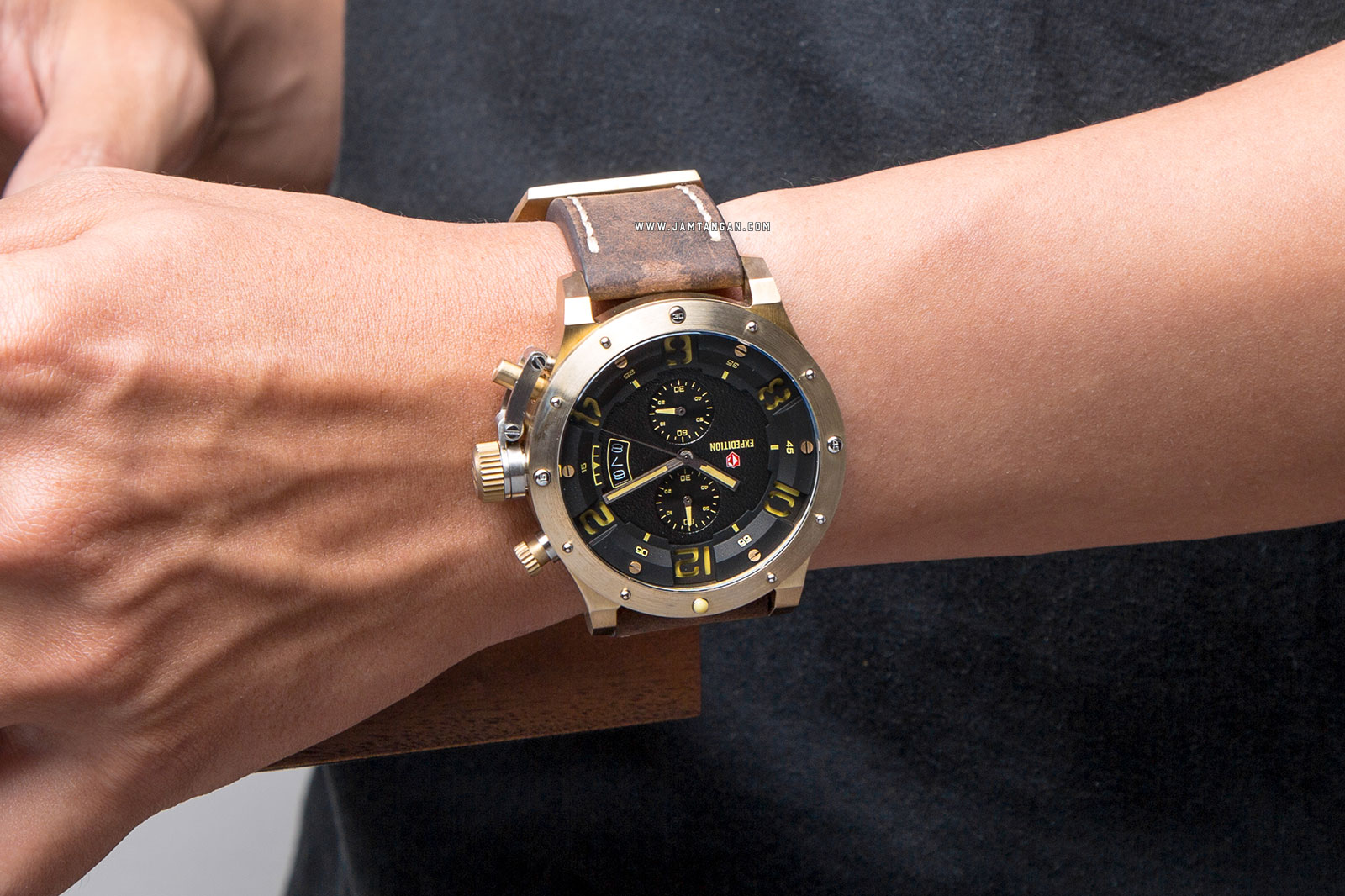 Expedition E 6381 MC LGPBA Chronograph Black Dial Brown Leather Strap Machtwatch