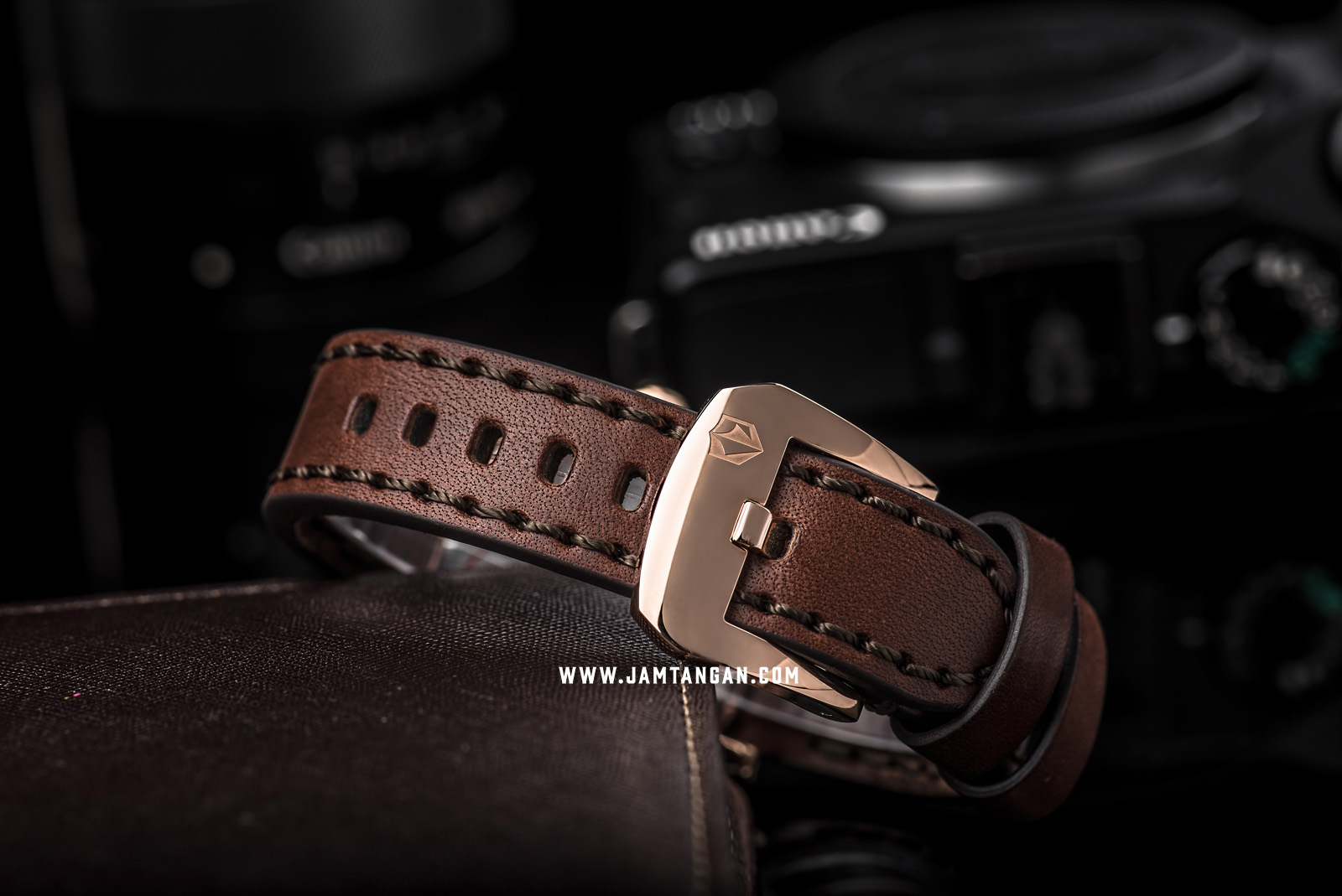 Expedition E 6606 BF LRGSL Ladies Mother of Pearl Dial Brown Leather Strap Machtwatch