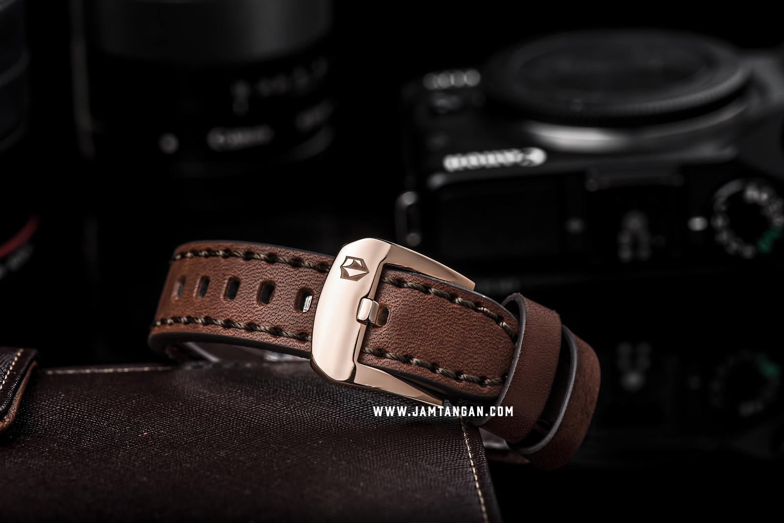Expedition E 6606 BF LURBU Ladies Blue Dial Brown Leather Strap Machtwatch