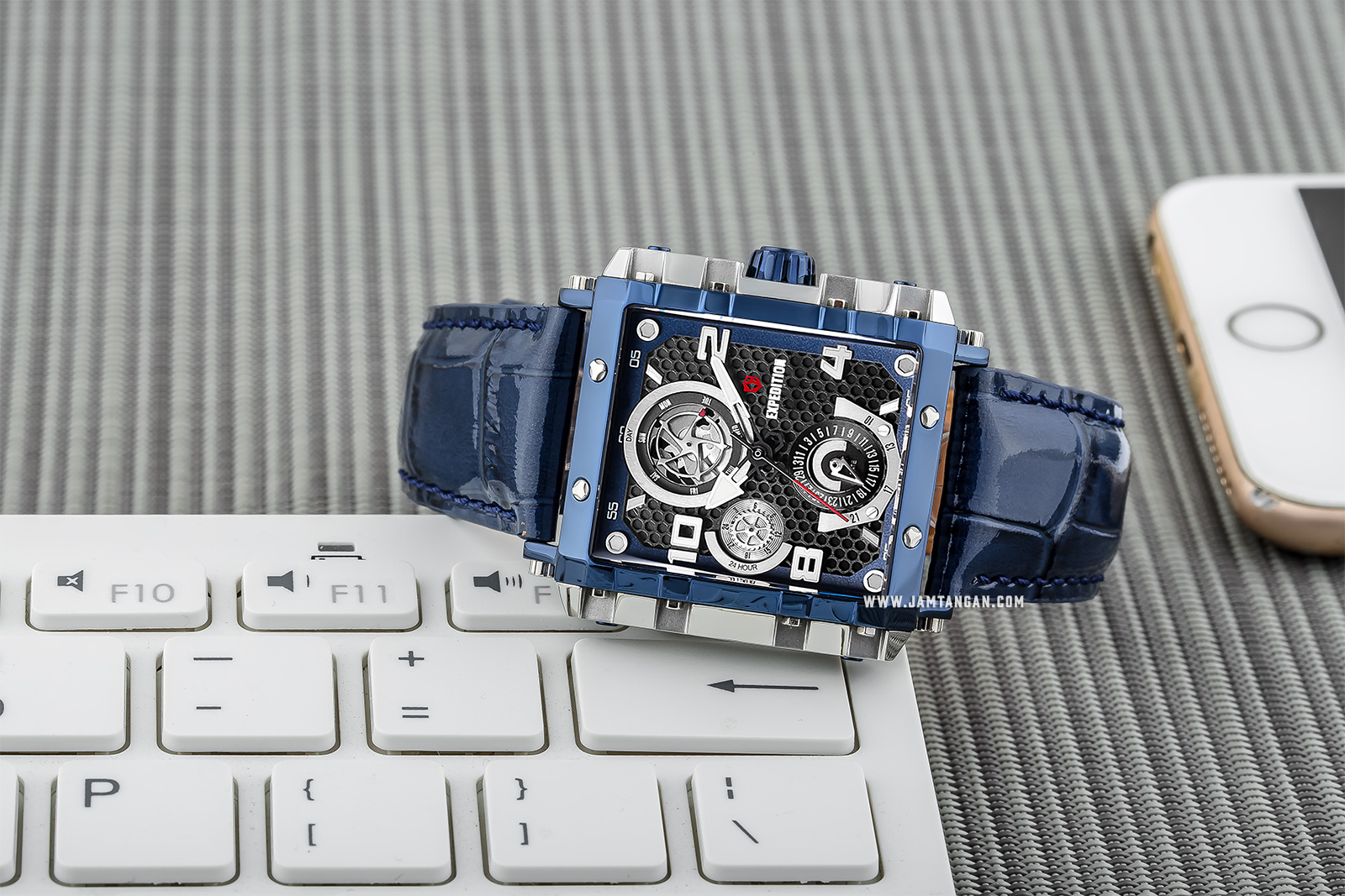 Expedition E 6757 BF LTUBU Ladies Black Dial Blue Leather Strap Machtwatch