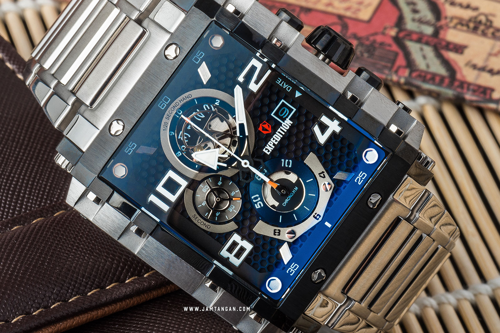 Expedition E 6757 MC BTBBU Chronograph Men Blue Dial Stainless Steel Strap Machtwatch