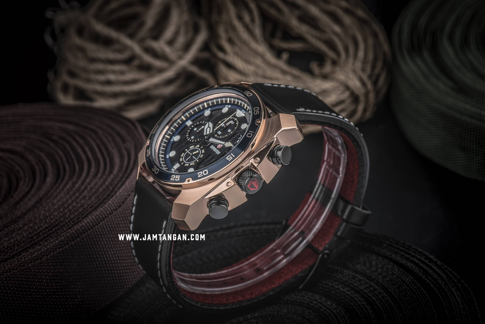 Expedition E 6762 MC LBRBA Chronograph Men Black Dial Black Leather Strap Machtwatch