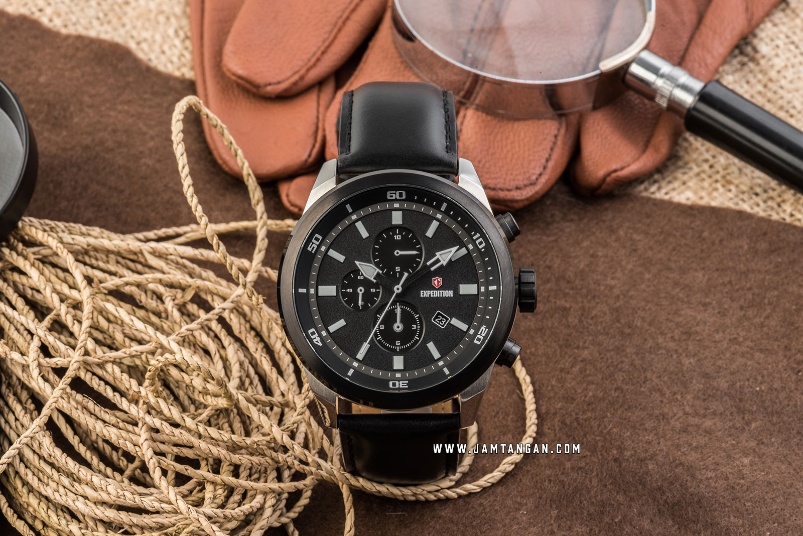 Expedition E 6776 MC LTBBA Chronograph Men Black Dial Black Leather Strap Machtwatch