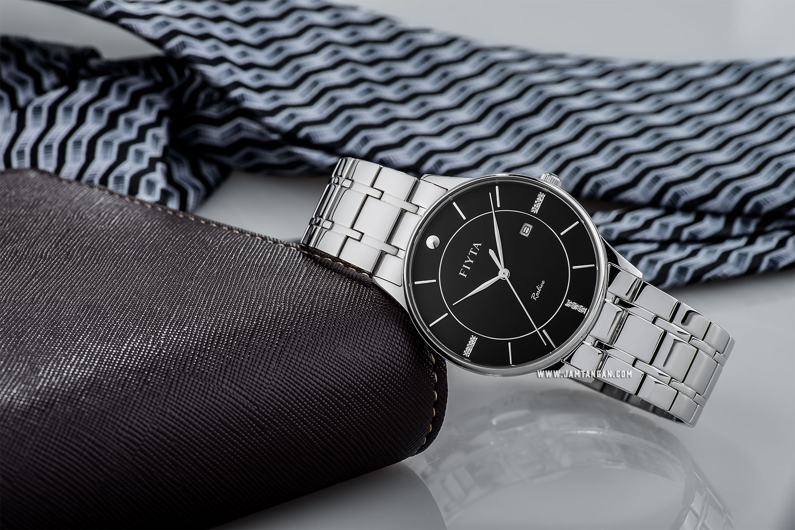 FIYTA G800012.WBW Joyart Man Black Dial Stainless Steel Machtwatch