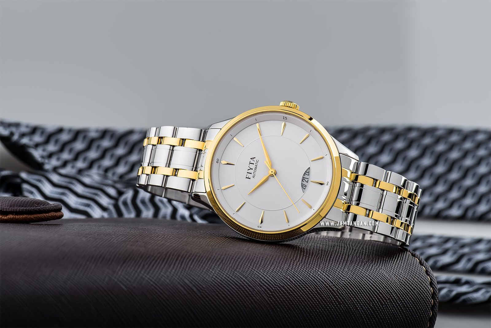 FIYTA GA520001.TWT Tempting Automatic Man White Dial Dual Tone Stainless Steel Machtwatch
