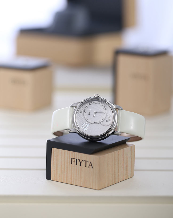 FIYTA Luxury Women IF Collection White Leather Strap Watch L1560.A Machtwatch