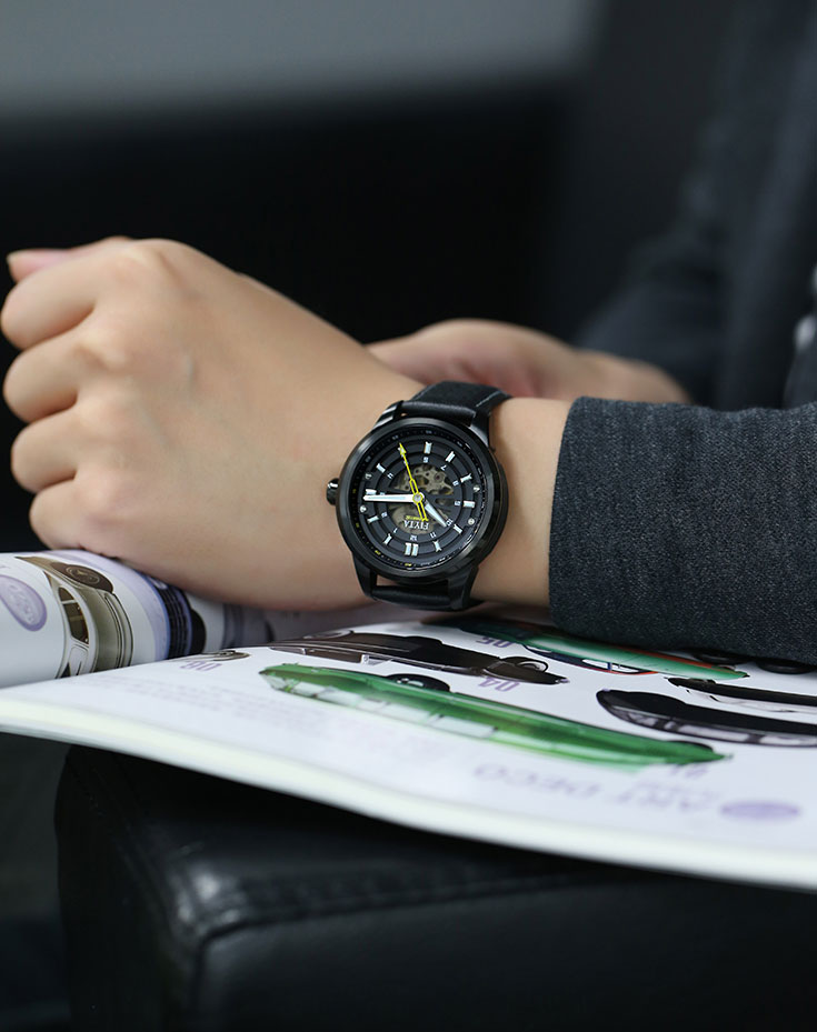 FIYTA Men Roadster Skeleton Automatic Black Leather Strap WGA8452.BBB Machtwatch
