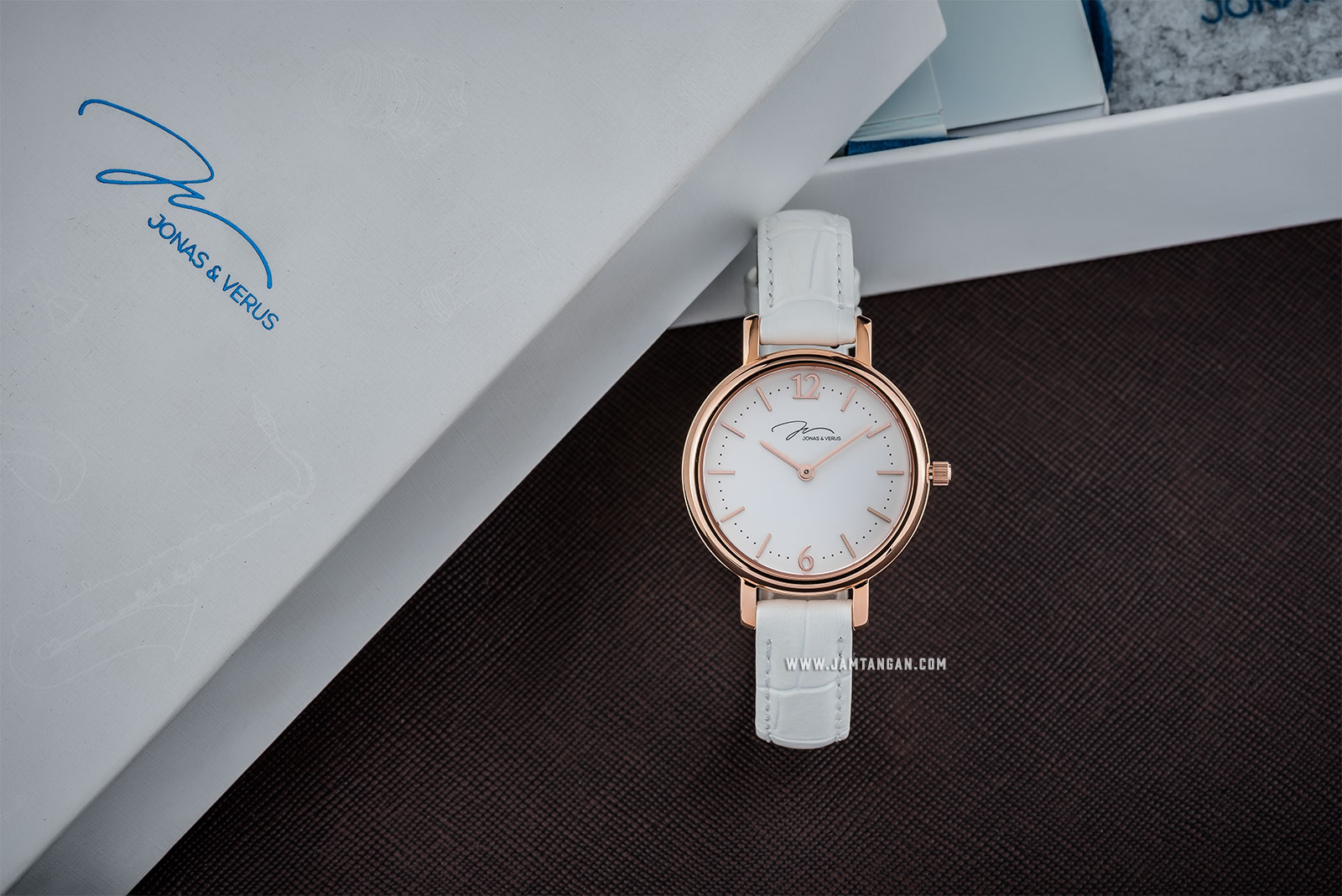 Jonas Verus X00741-Q3.PPWLW Ladies Quartz Watch Minimalist Leather Strap White Machtwatch