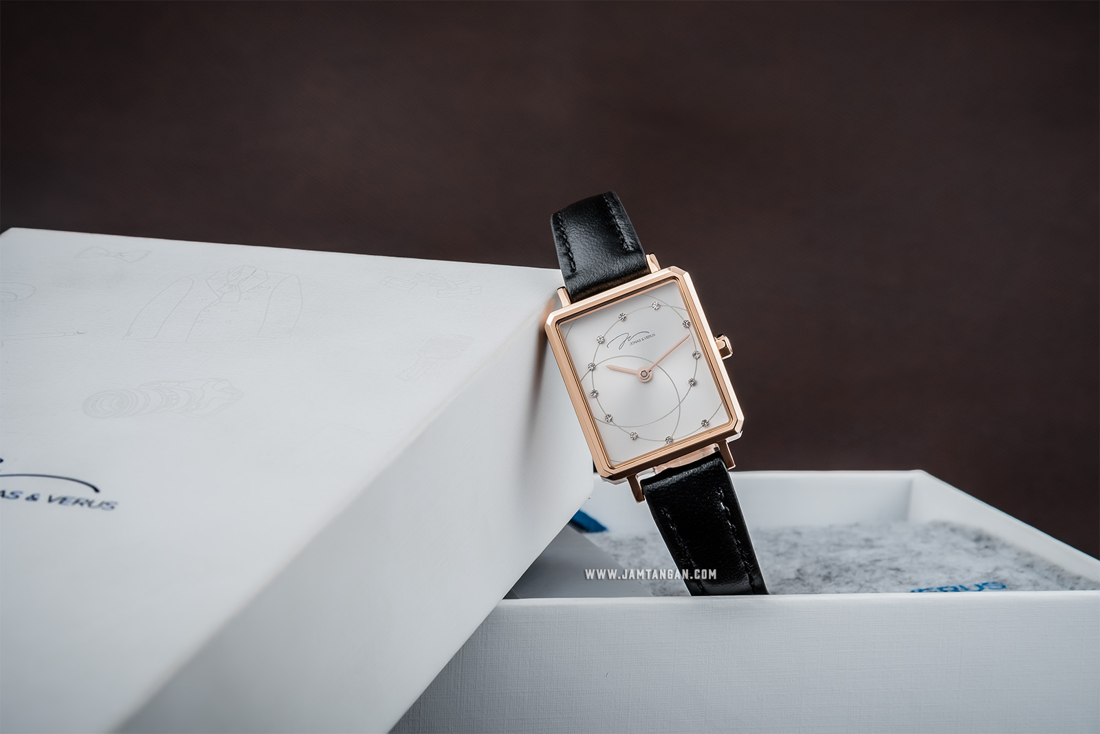 Jonas Verus X02060-Q3.PPWLB Queen Collection Ladies White Dial Black Leather Strap Machtwatch