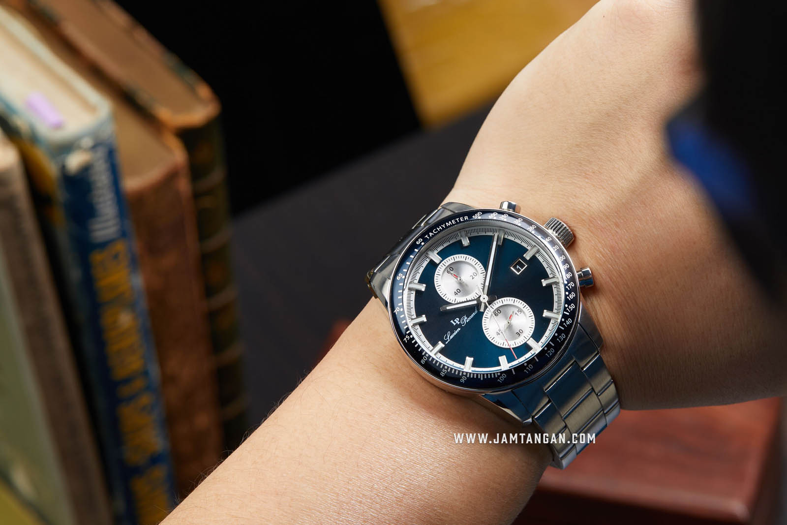 Lucien Piccard Grani LP-28004C-33 Chronograph Blue Dial Stainless Steel Strap Machtwatch