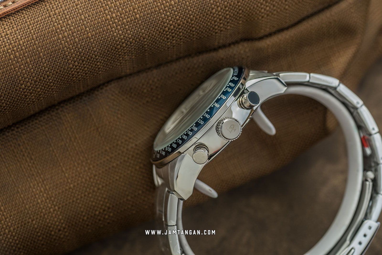Lucien Piccard Grani LP-28004C-33 Chronograph Blue Dial Stainless Steel Strap Machtwatch
