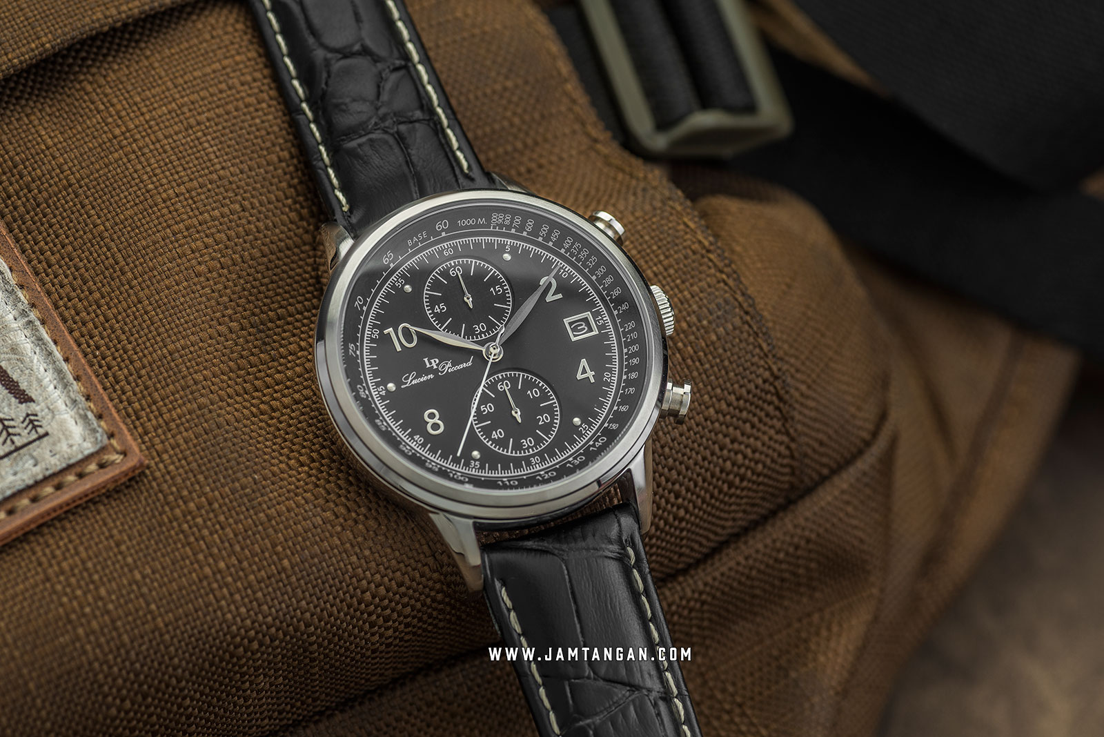 Lucien Piccard Welles LP-28006C-01 Chronograph Black Dial Black Leather Strap Machtwatch