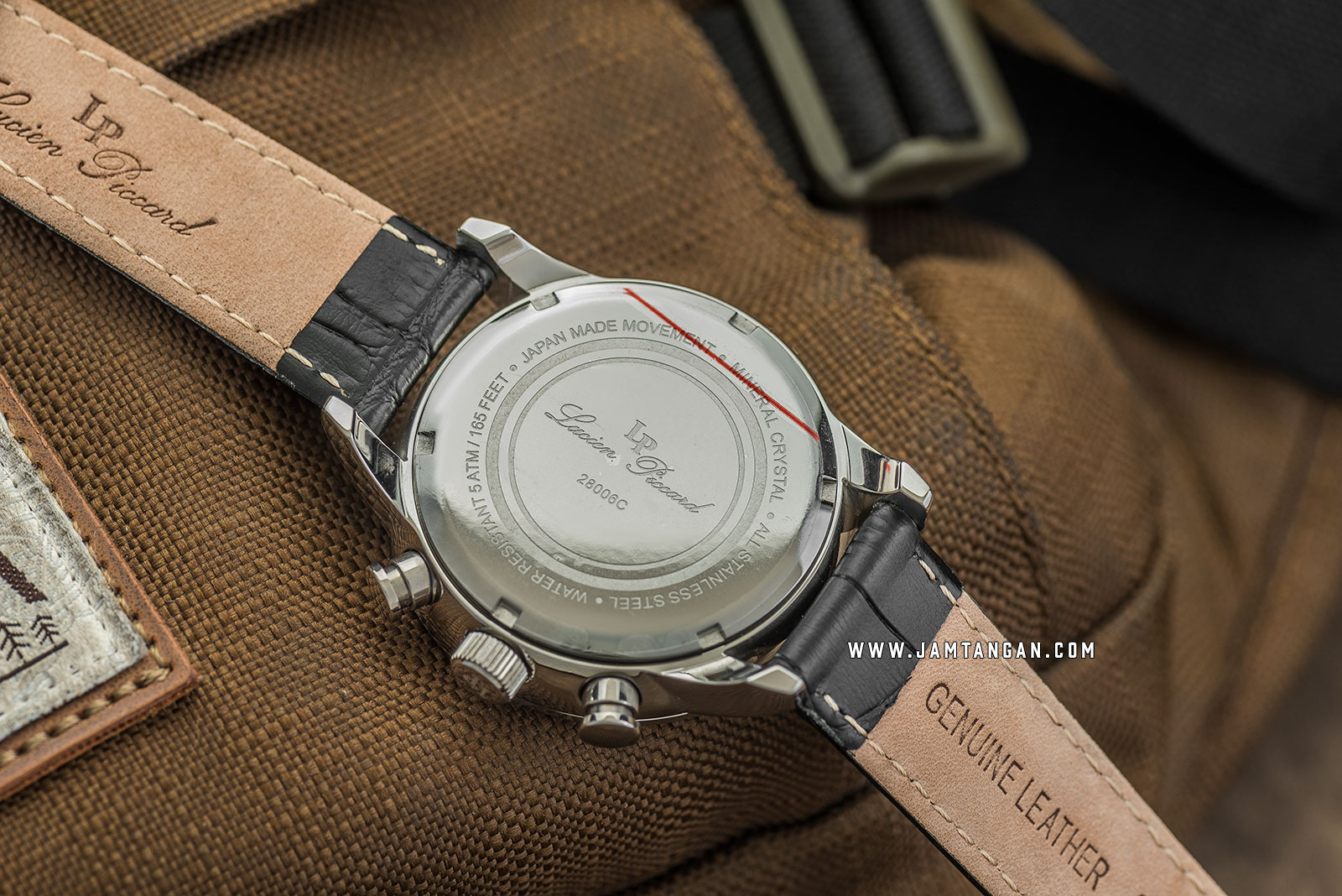 Lucien Piccard Welles LP-28006C-01 Chronograph Black Dial Black Leather Strap Machtwatch